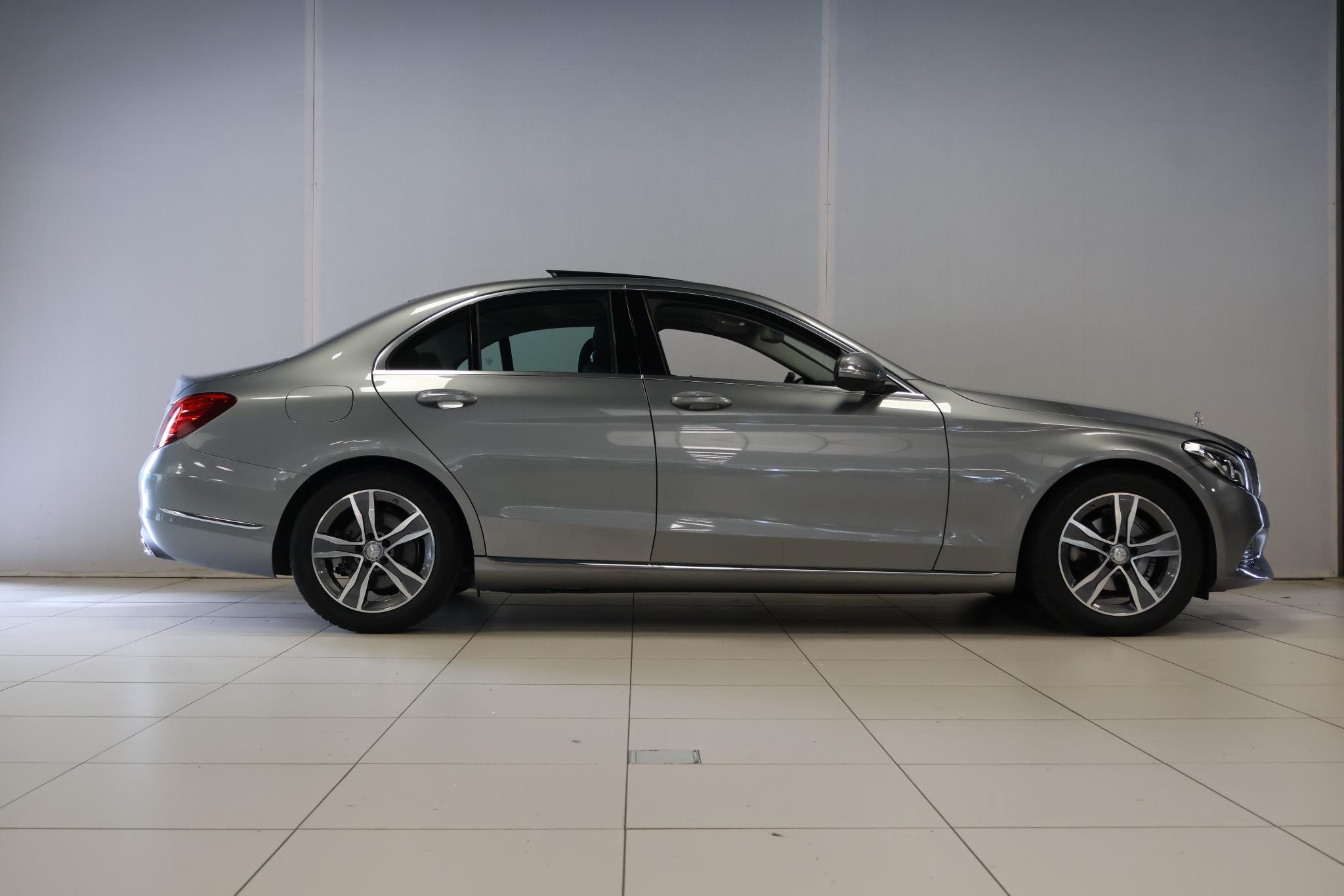 Foto van Mercedes-Benz C 180