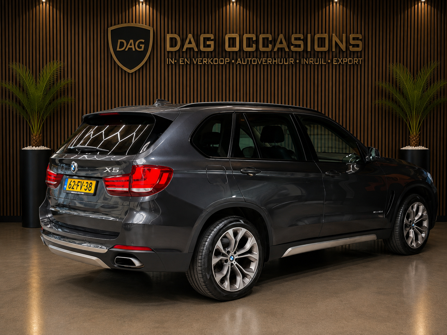 Foto van BMW X5 Xdrive50i