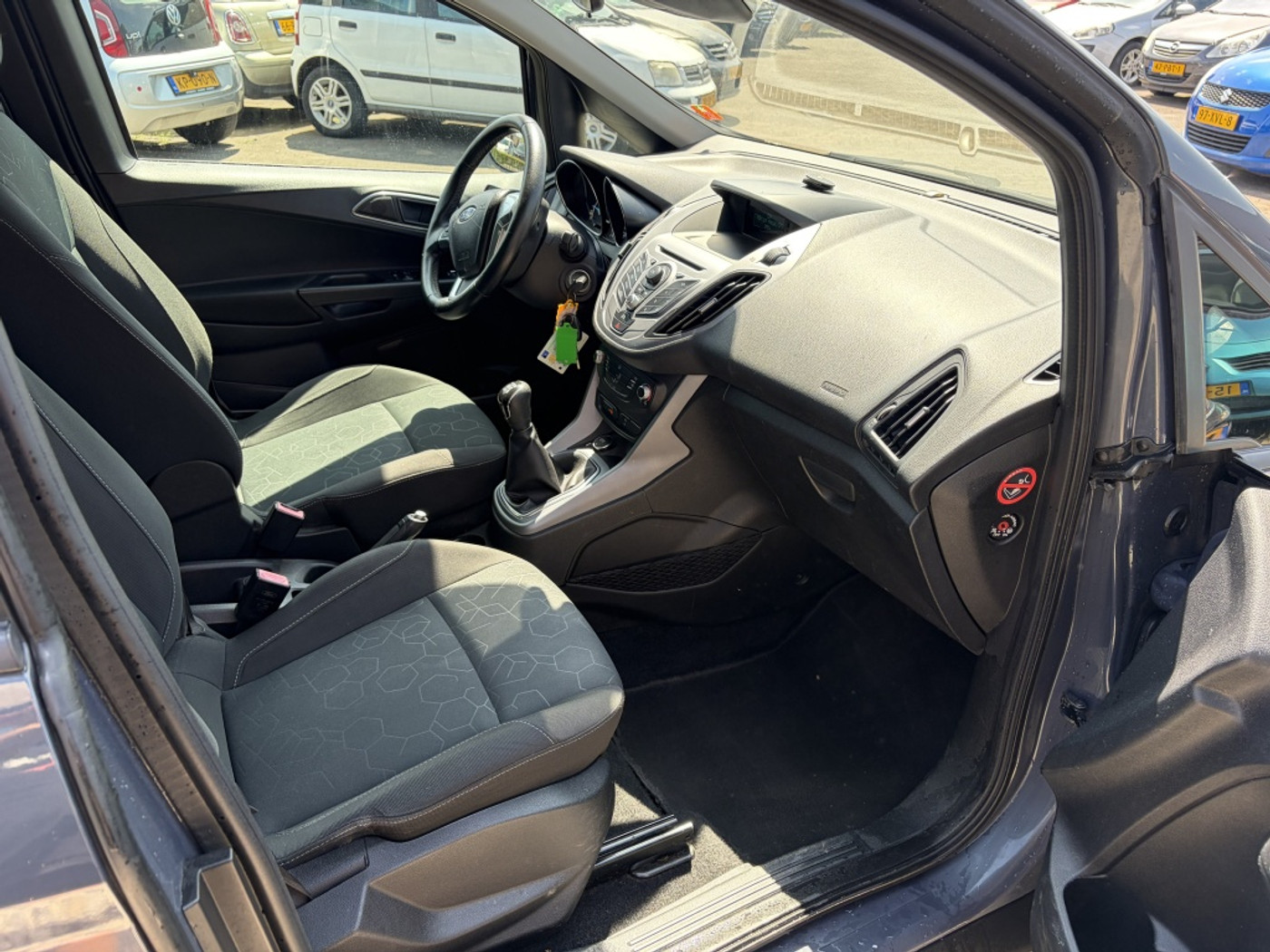 Foto van Ford B-max