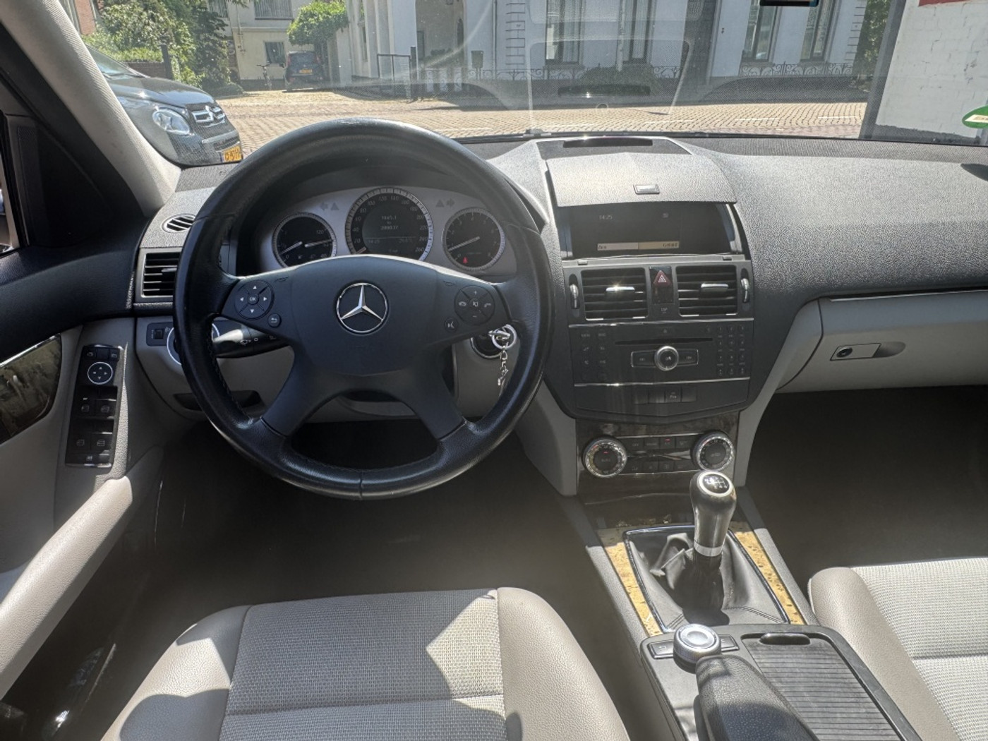 Foto van Mercedes-Benz C 180 Kompressor