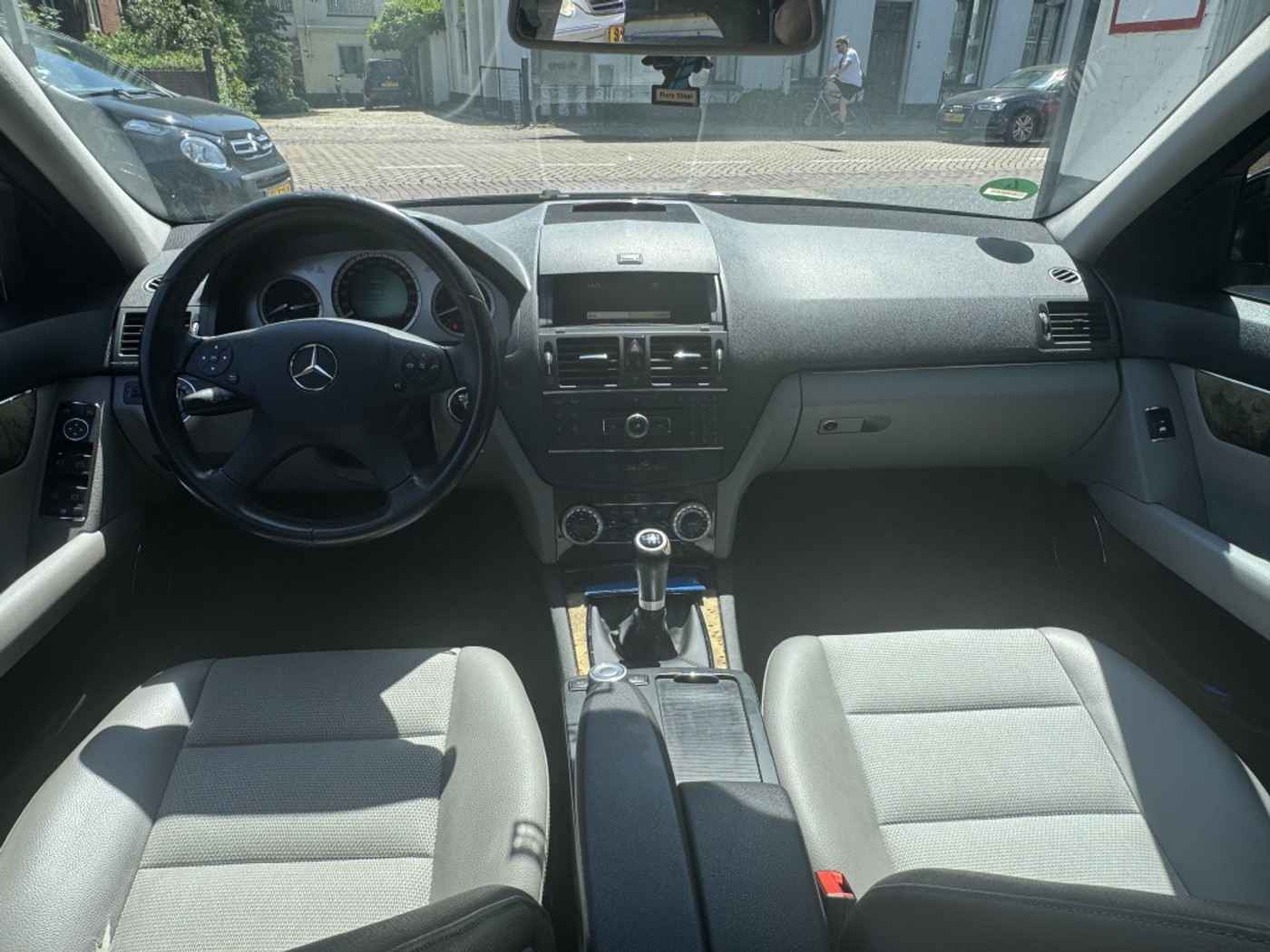 Foto van Mercedes-Benz C 180 Kompressor