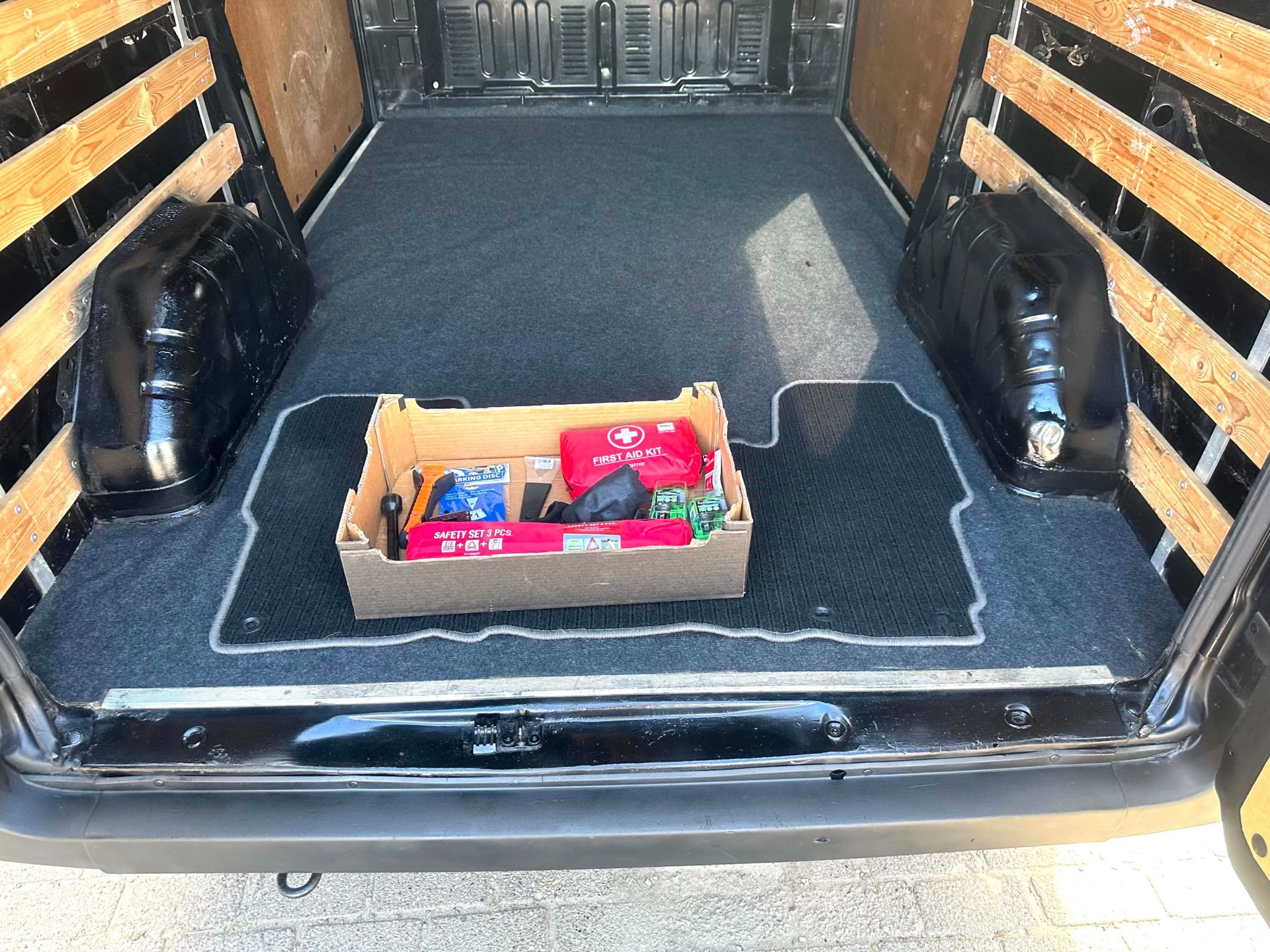 Foto van Ford Transit 280m FD Van 110 MR 4.23