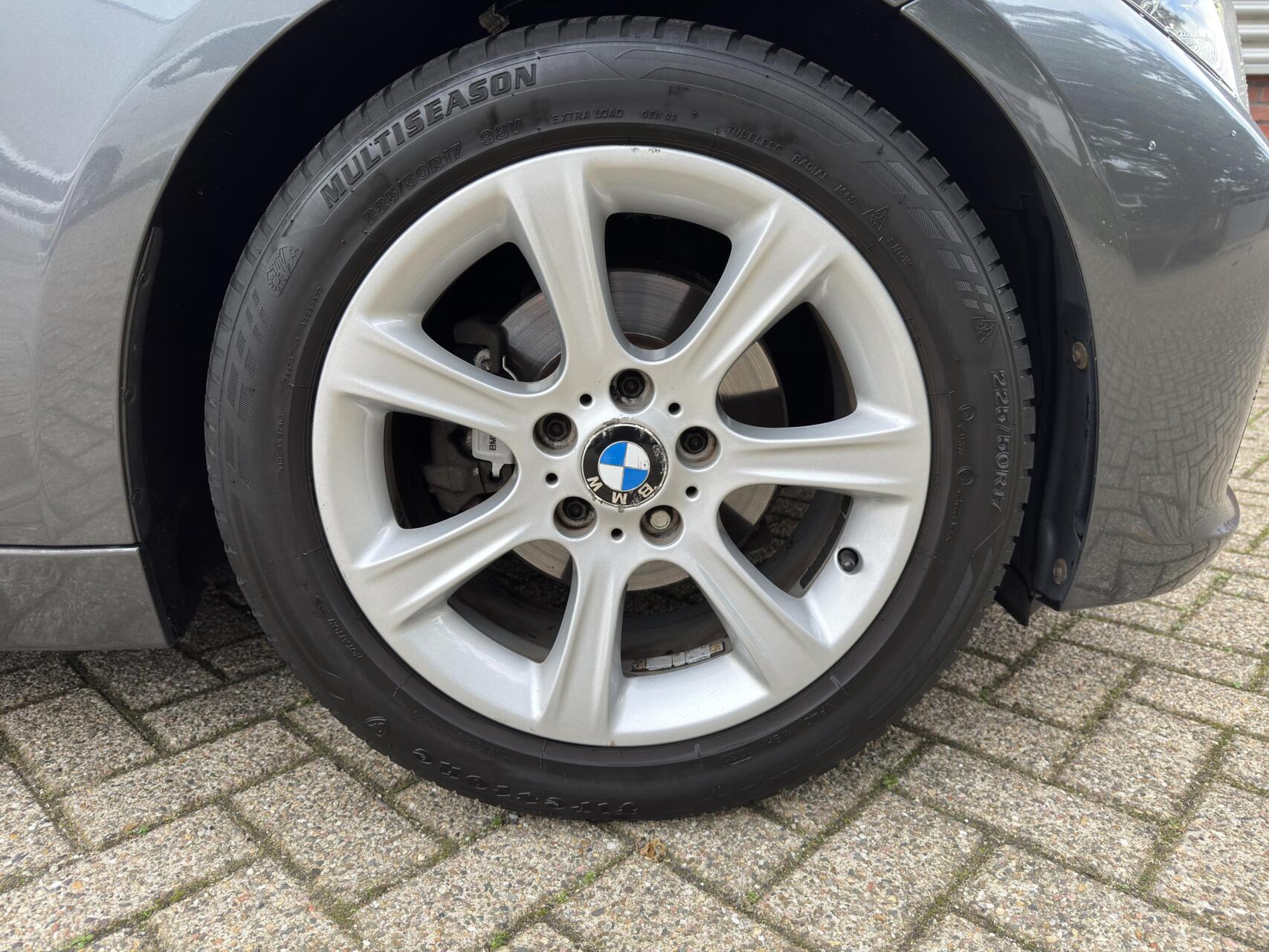 Foto van BMW 320i
