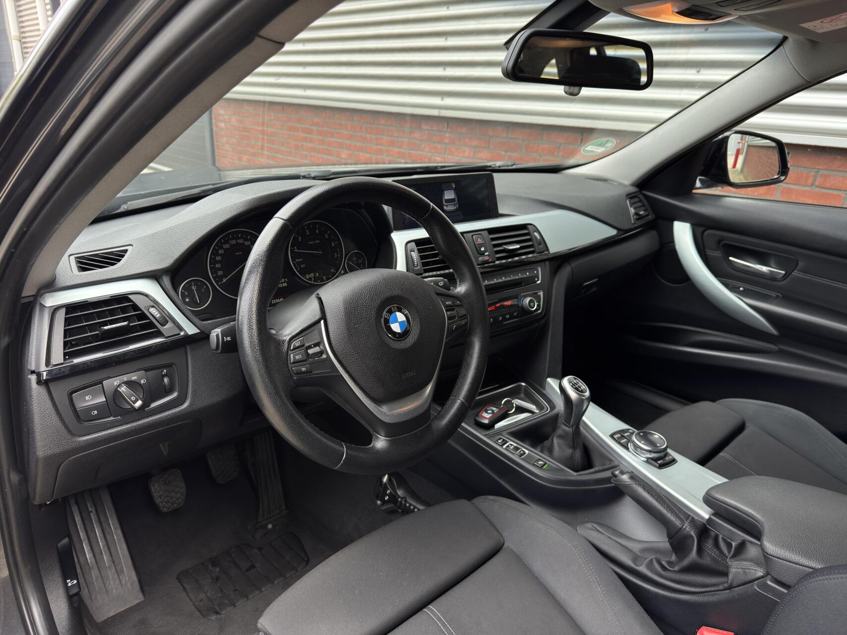 Foto van BMW 320i