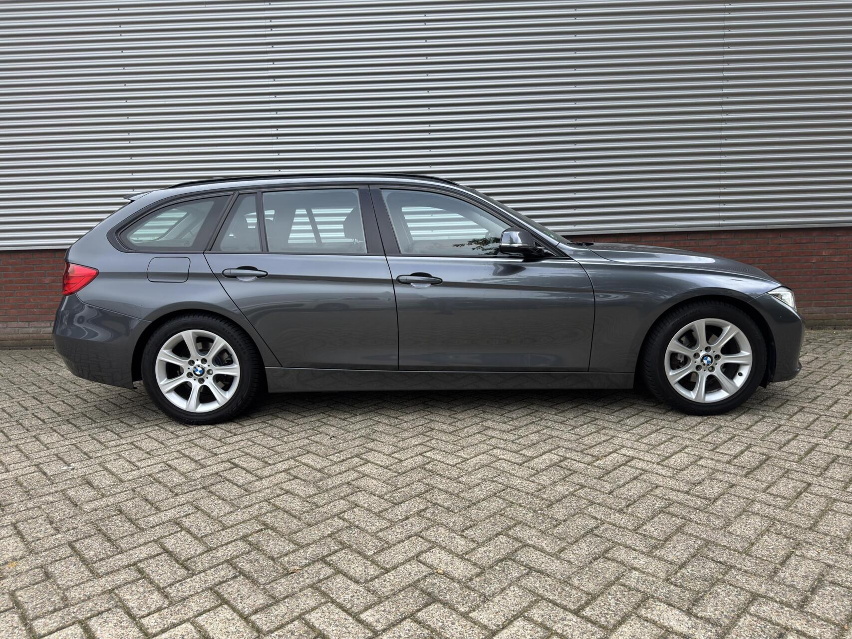 Foto van BMW 320i