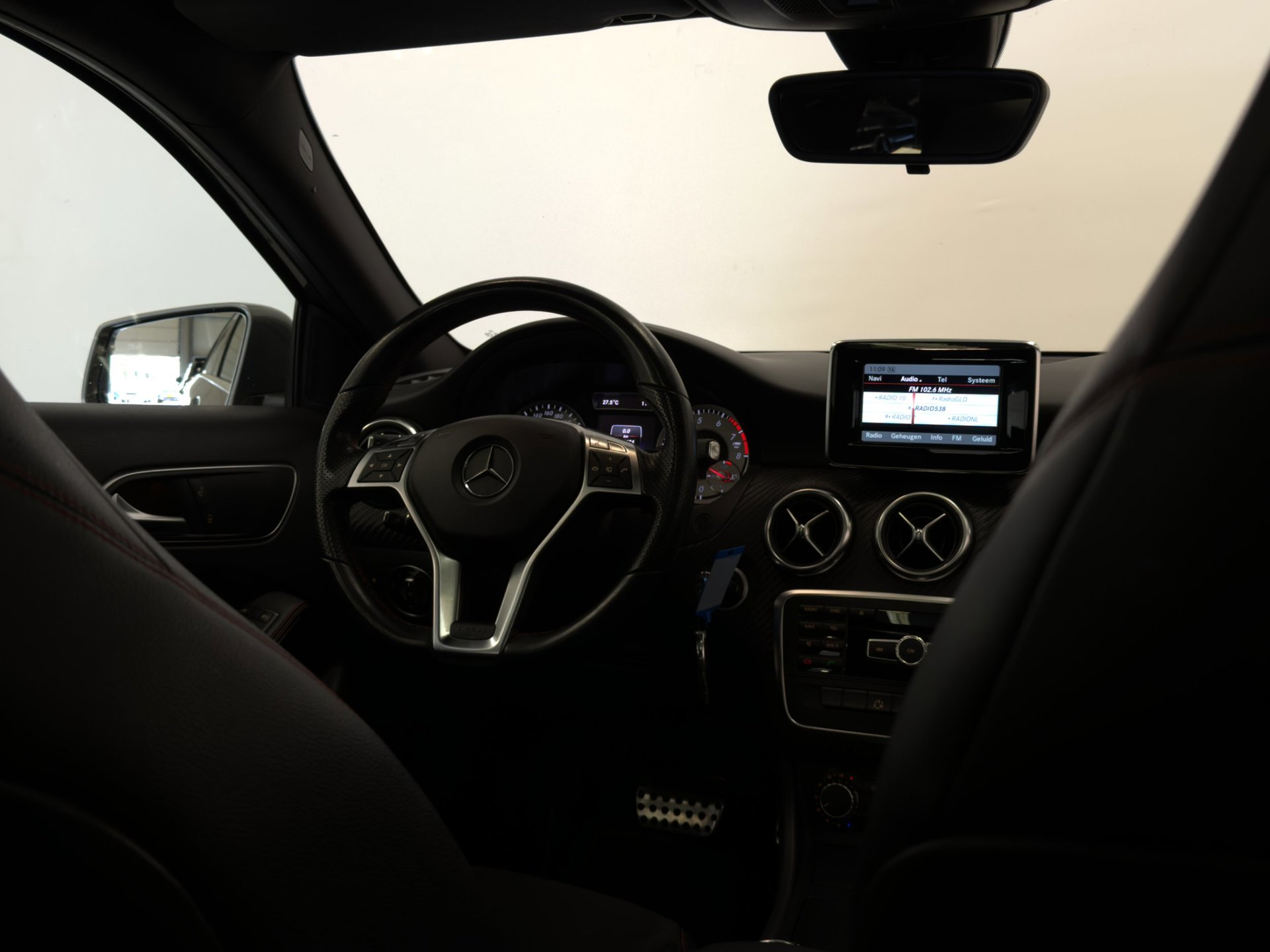 Foto van Mercedes-Benz A 180
