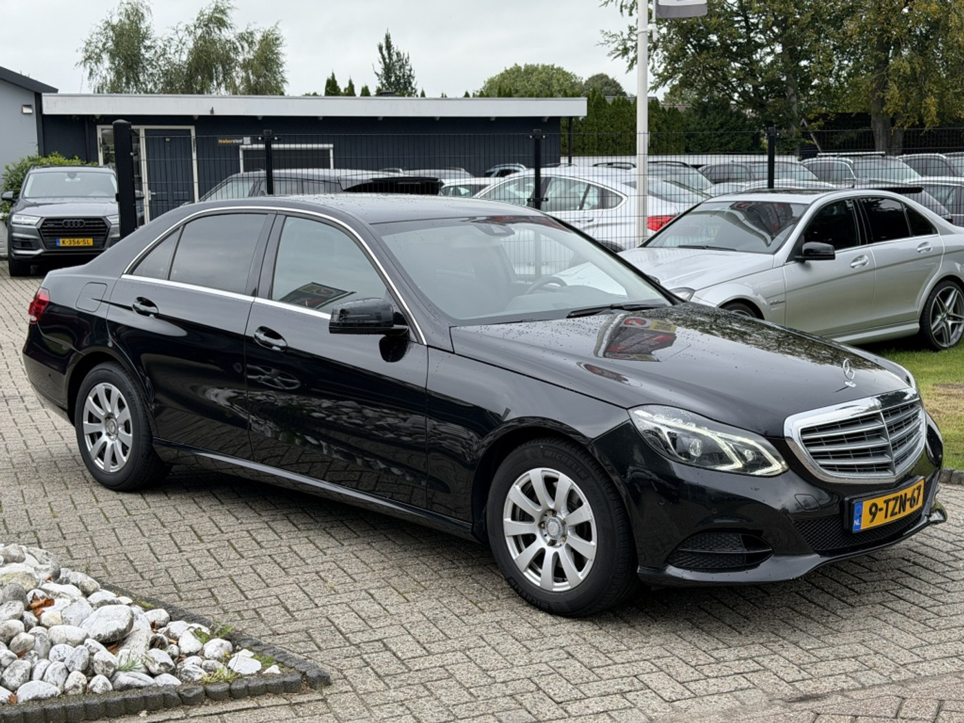 Foto van Mercedes-Benz E 300