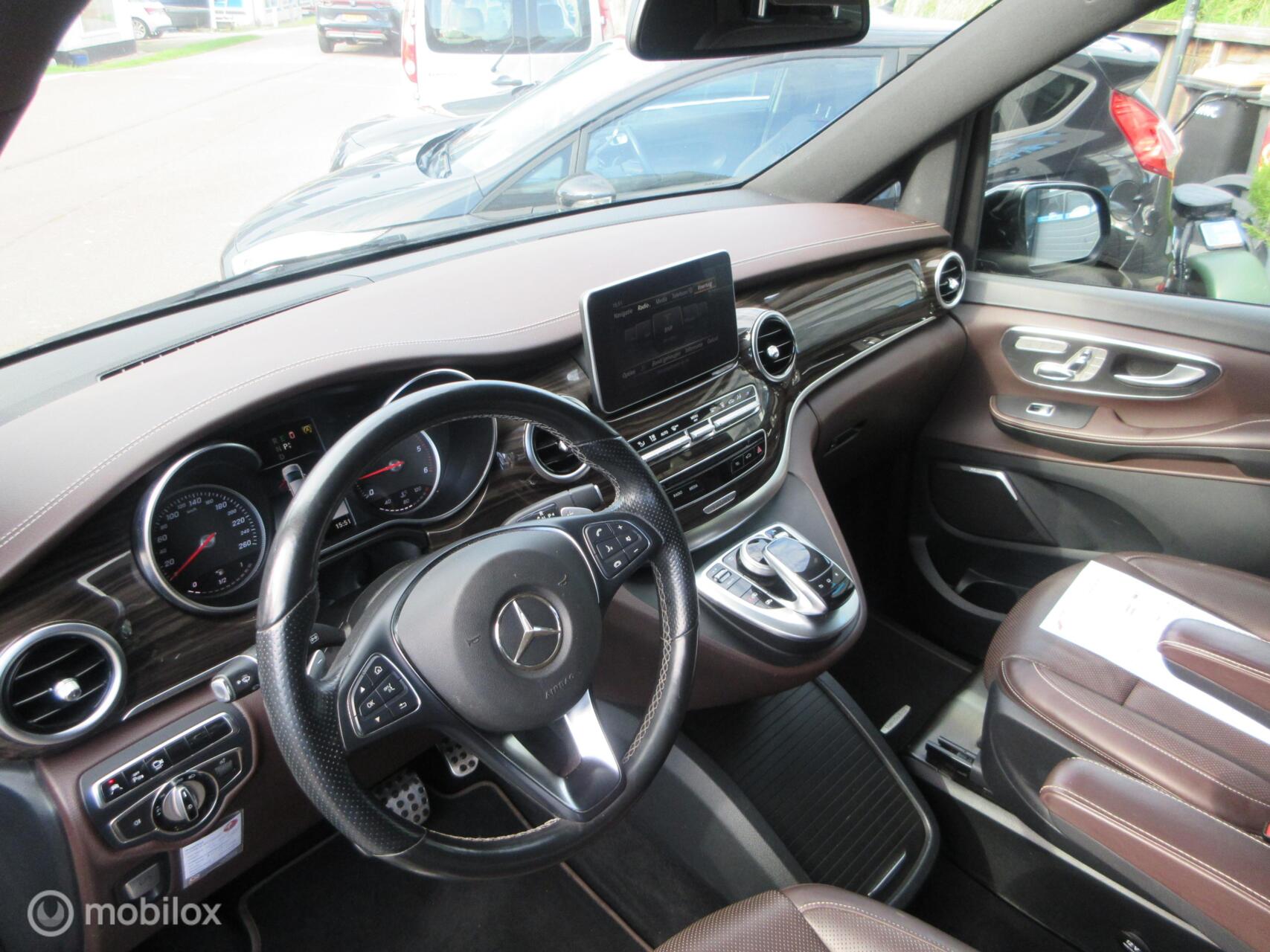 Foto van Mercedes-Benz V-klasse