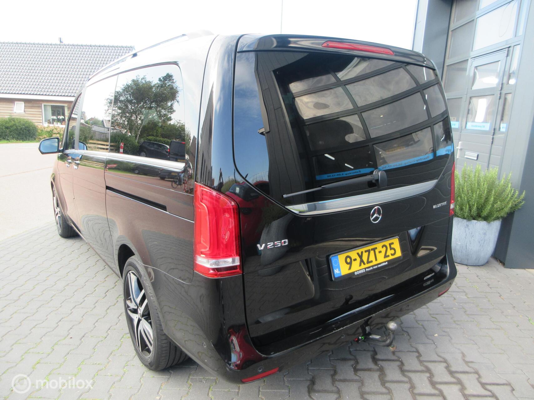 Foto van Mercedes-Benz V-klasse
