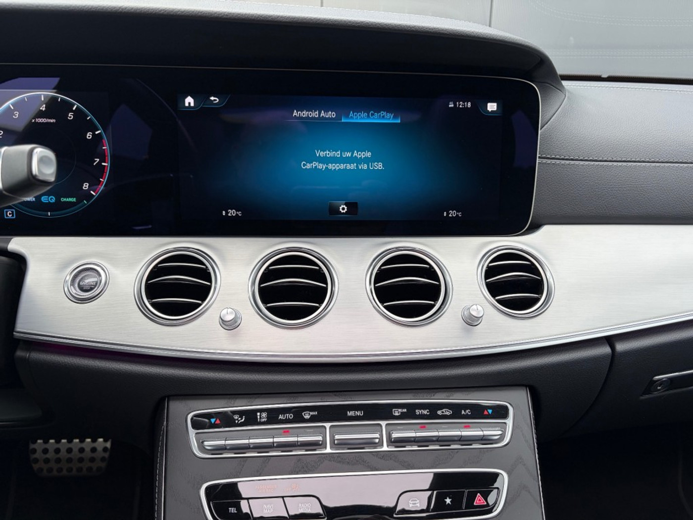 Foto van Mercedes-Benz E 200