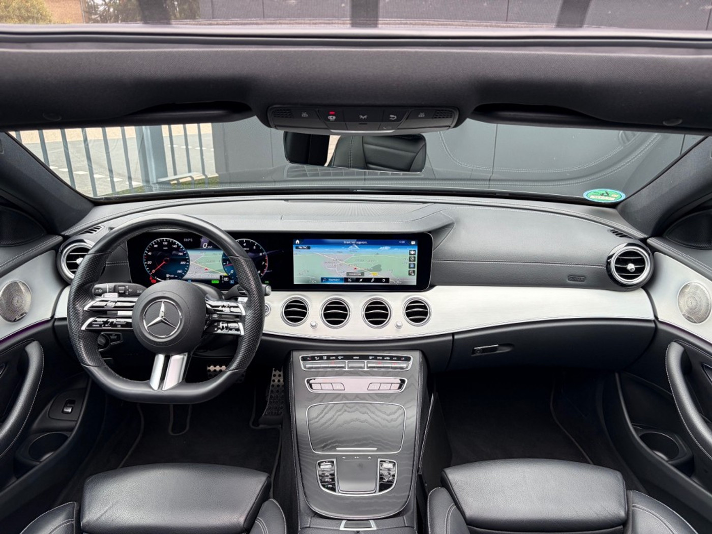 Foto van Mercedes-Benz E 200