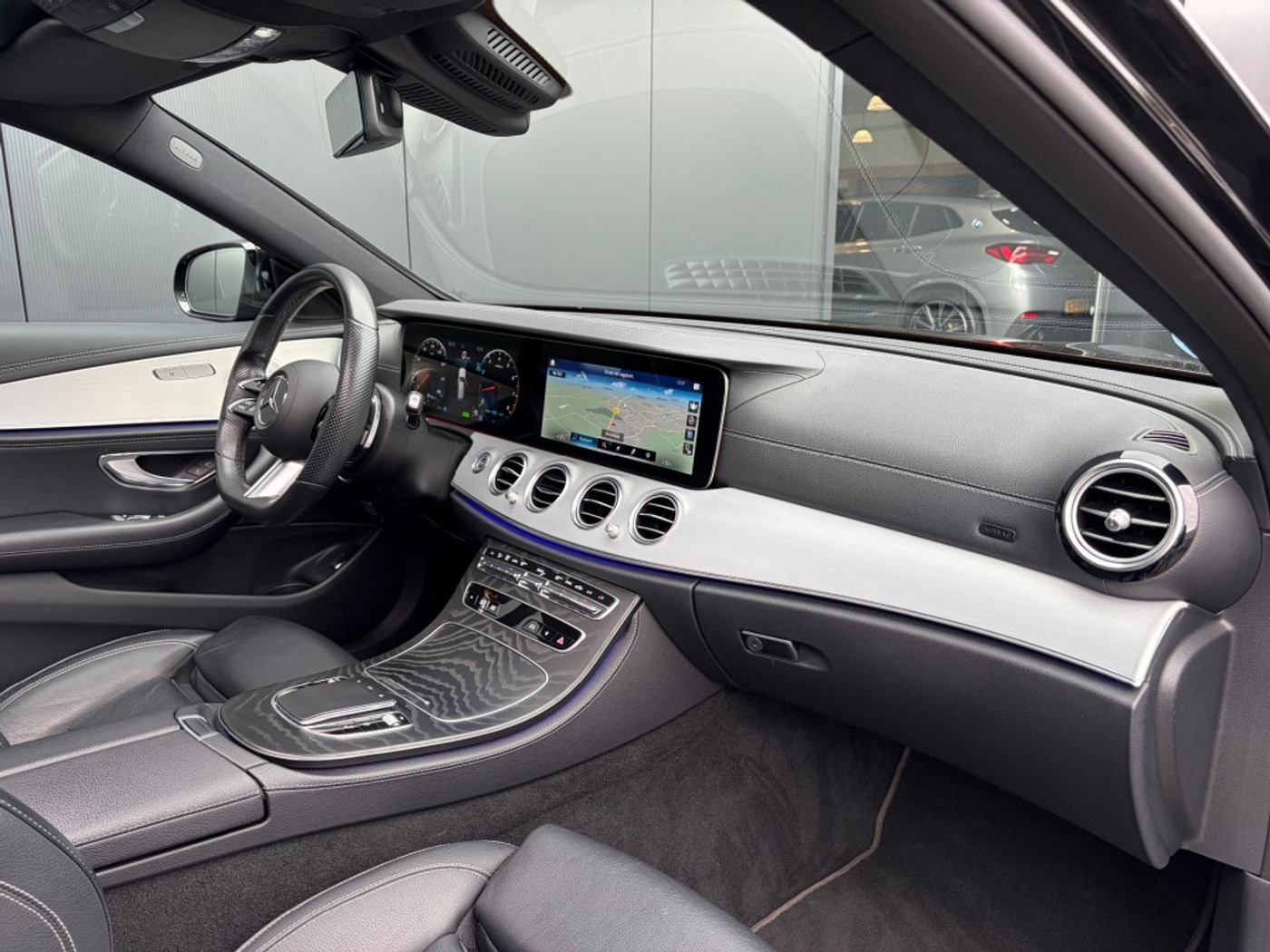 Foto van Mercedes-Benz E 200