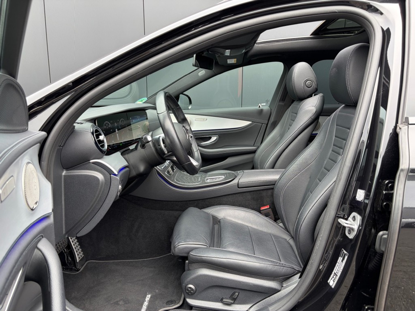 Foto van Mercedes-Benz E 200