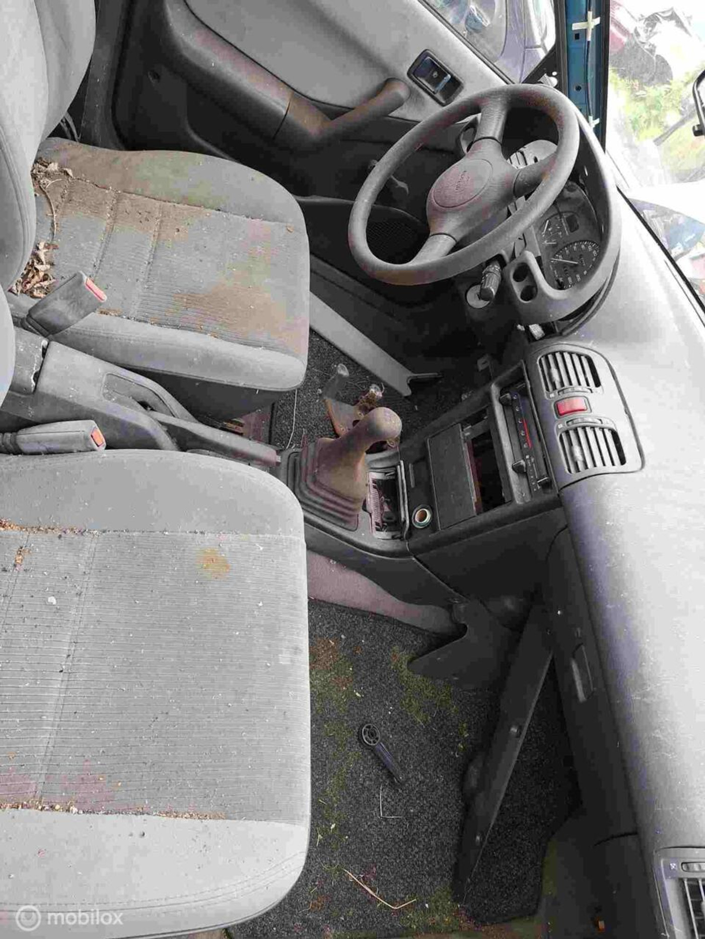 Foto van Mazda 323