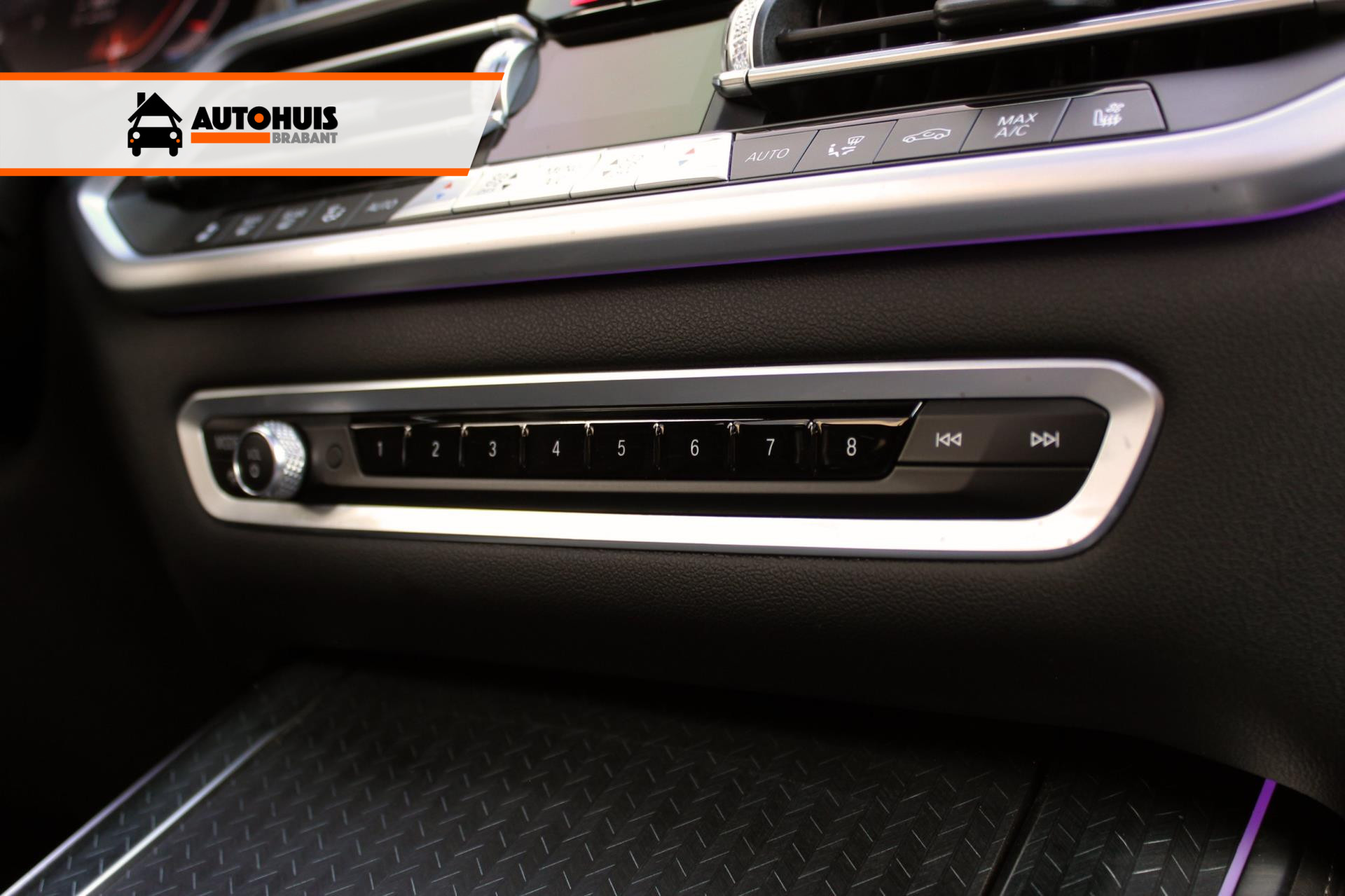 Foto van BMW X5 M50i