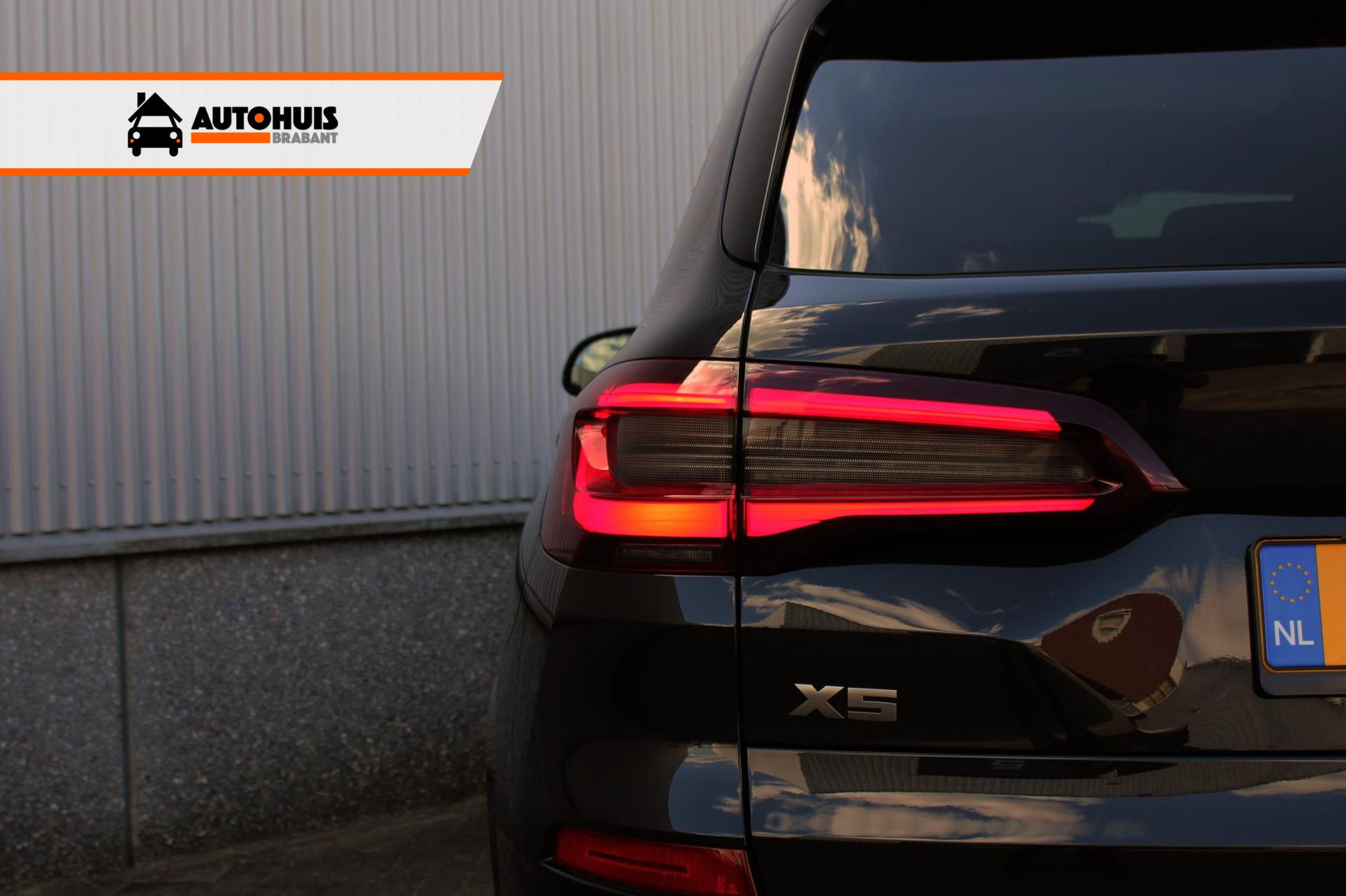 Foto van BMW X5 M50i