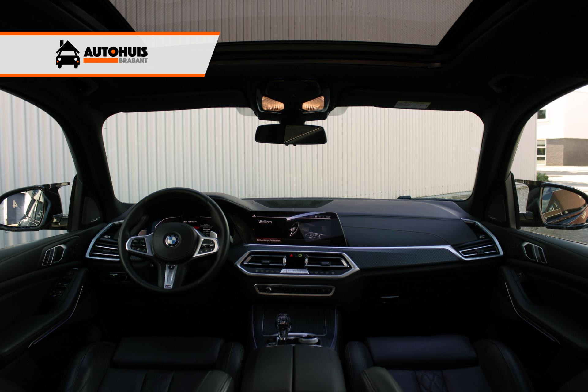 Foto van BMW X5 M50i