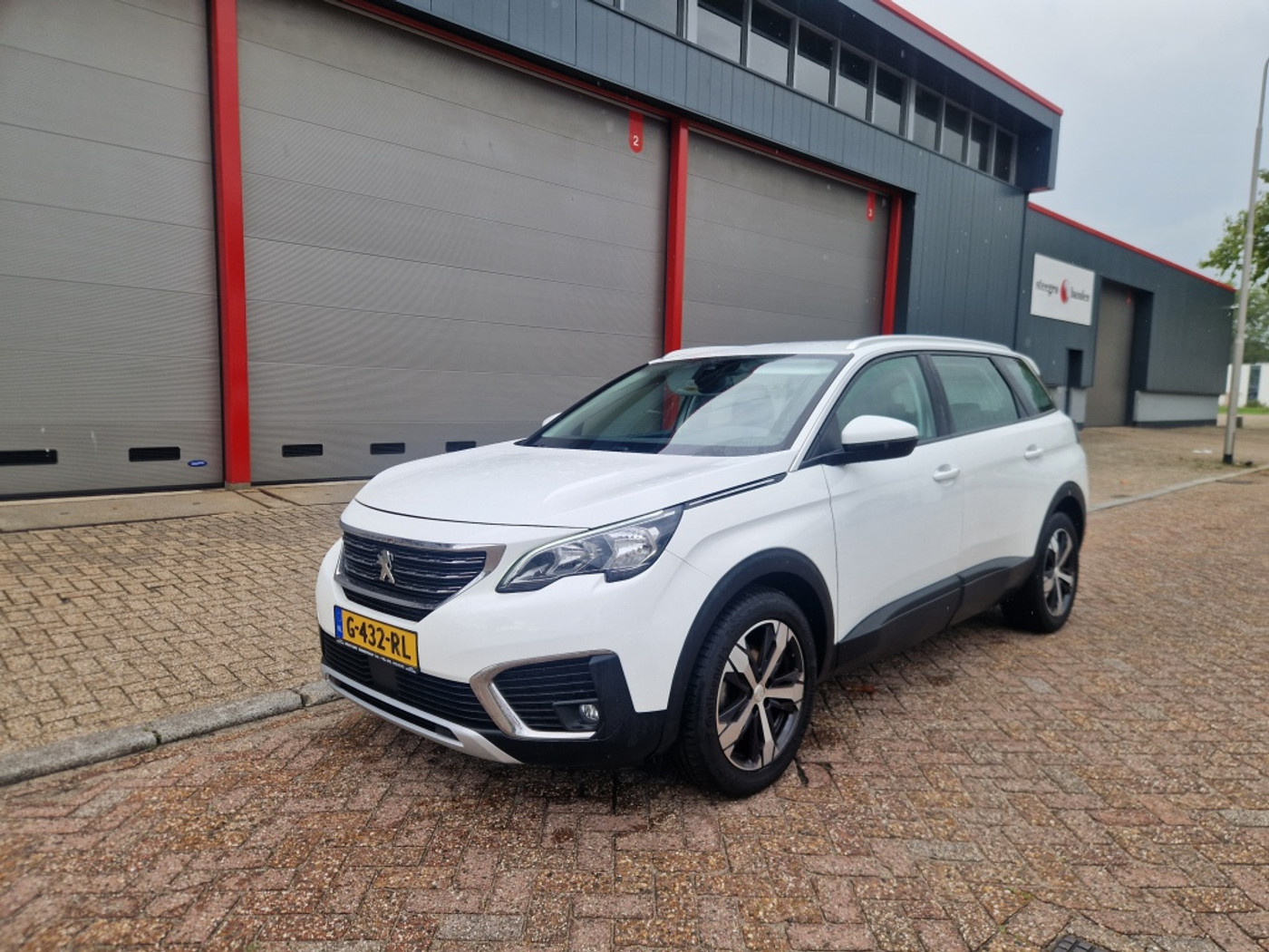 Peugeot 5008 1.2 PureTech Active/camera/navigatie/garantie 2019 - voorkant