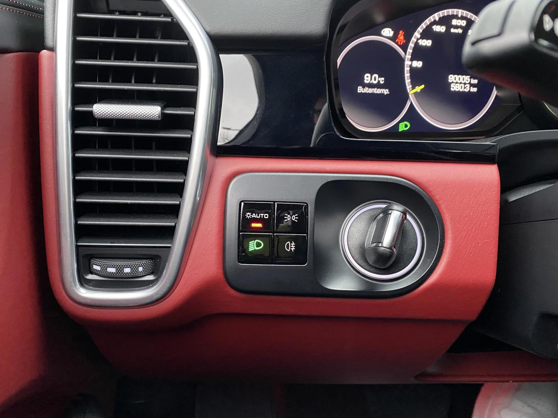 Foto van Porsche Cayenne Coupé