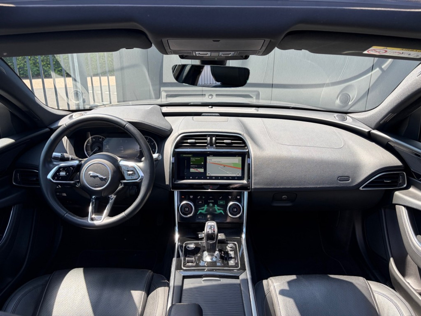 Foto van Jaguar Jaguar Xe