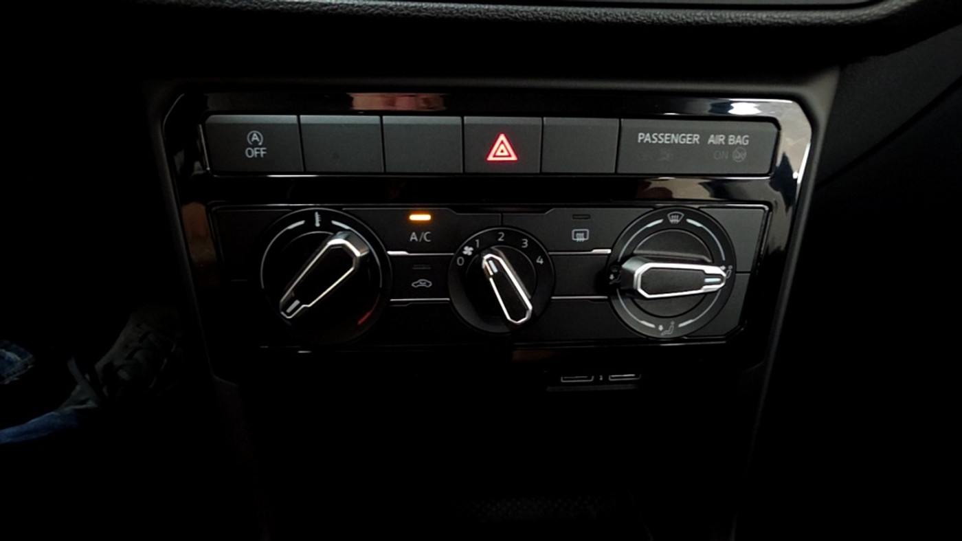 Foto van Volkswagen T-cross