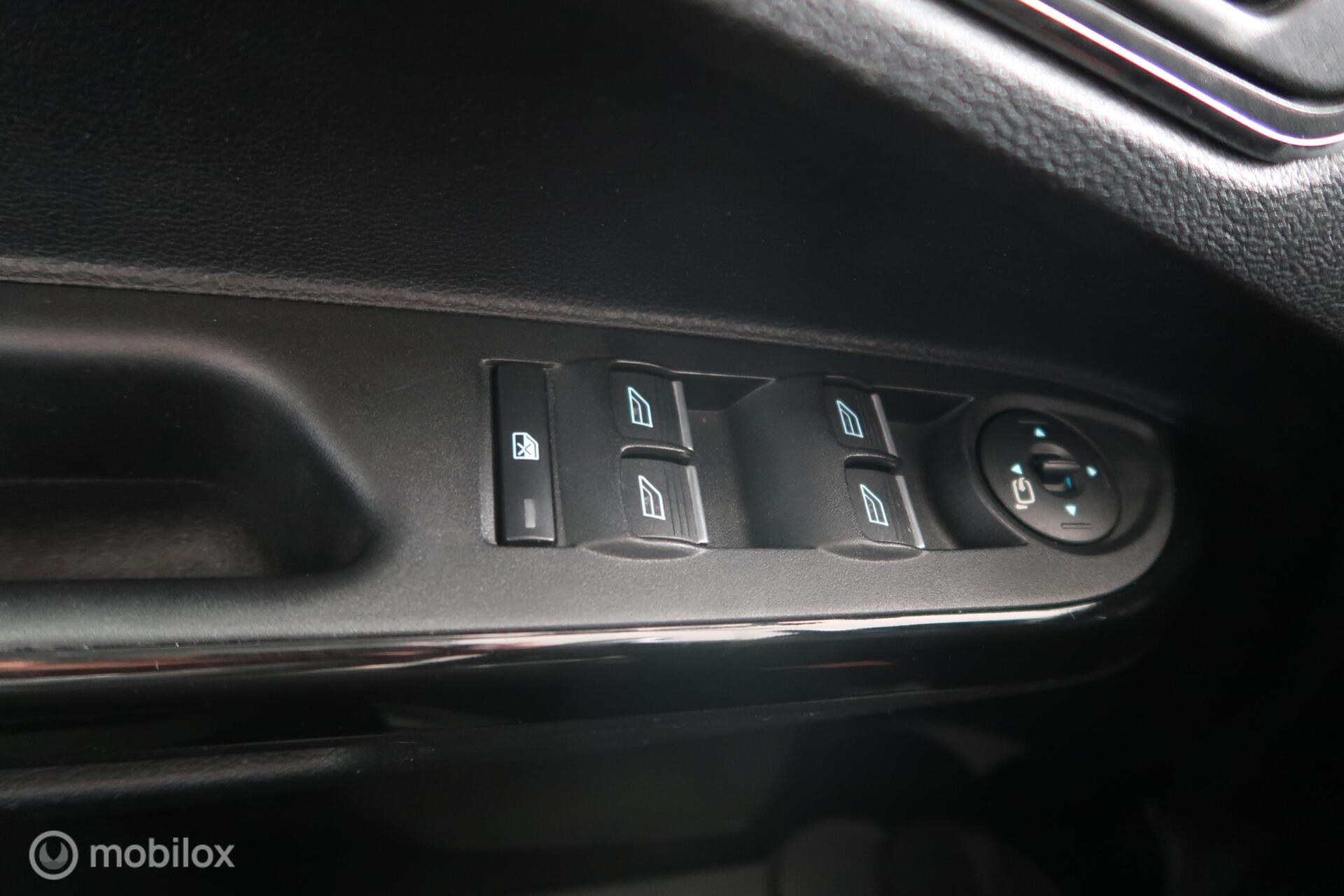 Foto van Ford B-max