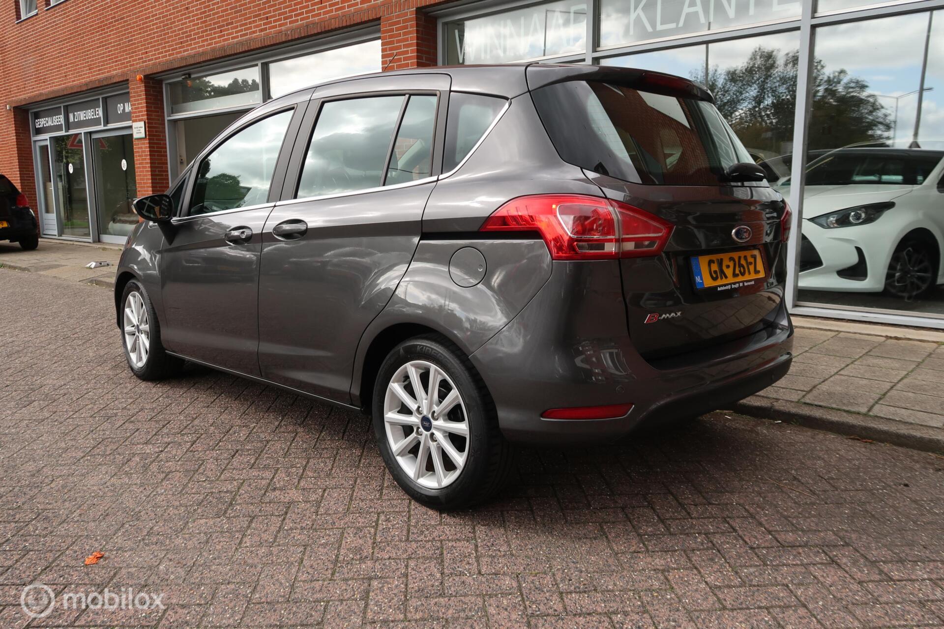 Foto van Ford B-max