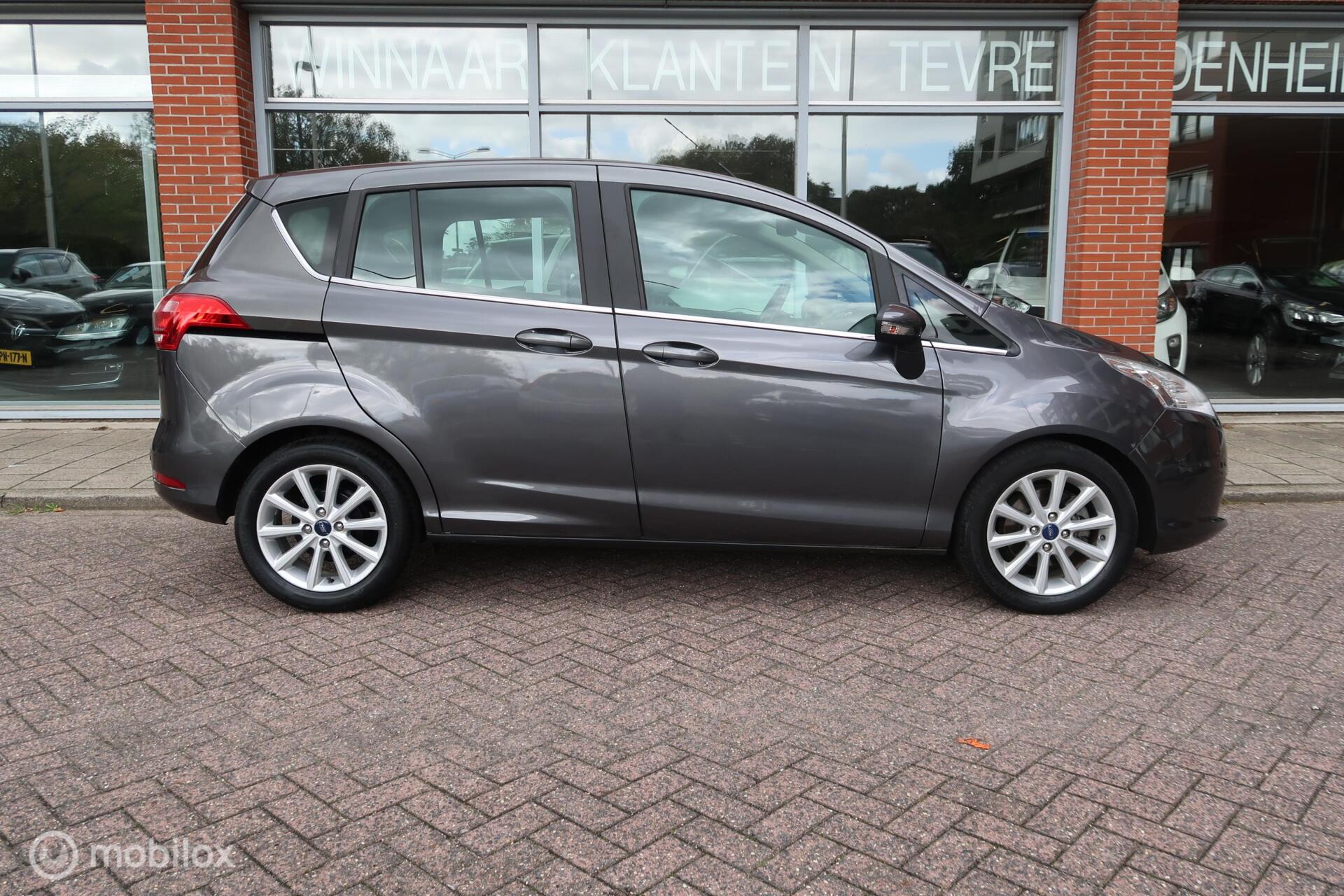 Foto van Ford B-max