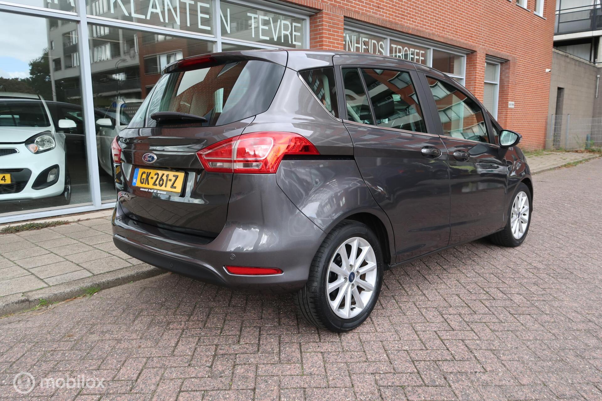 Foto van Ford B-max