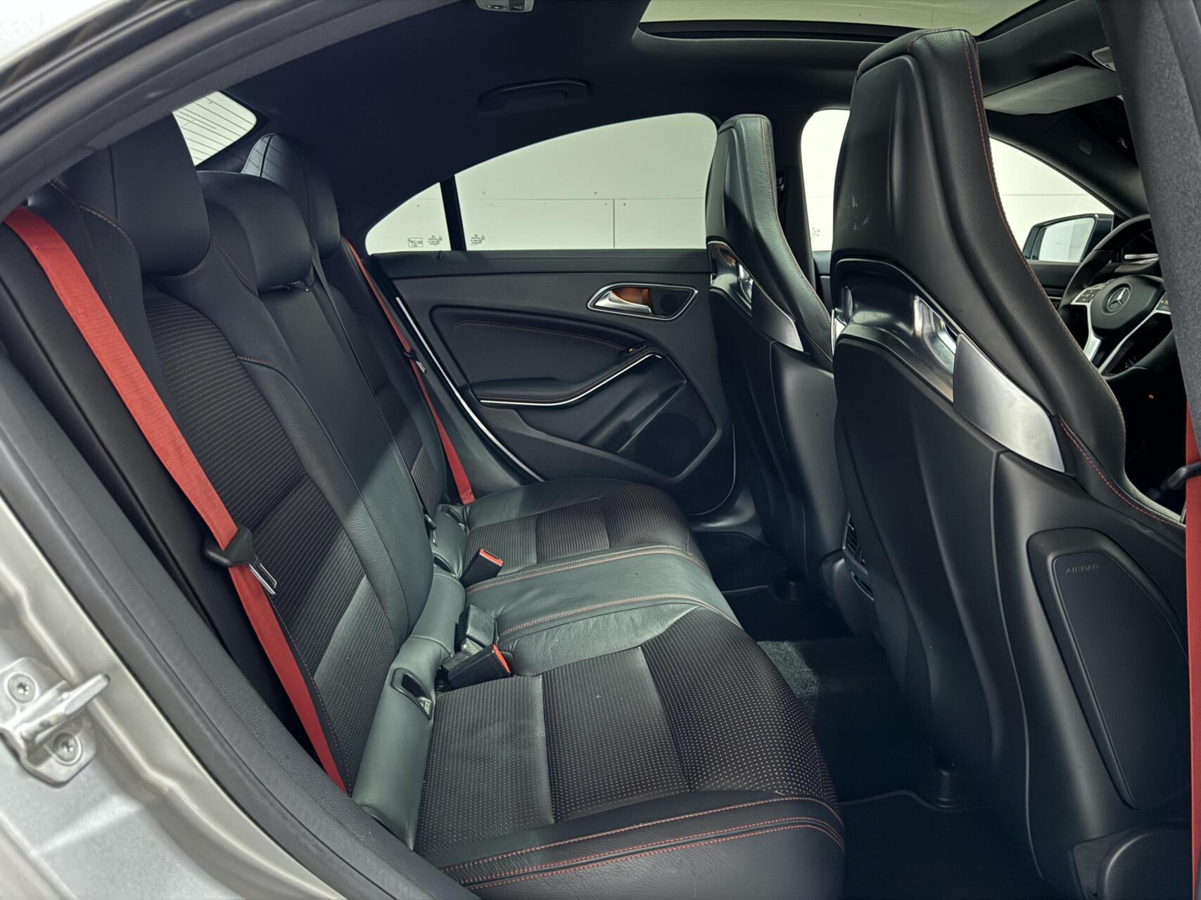 Foto van Mercedes-Benz Cla