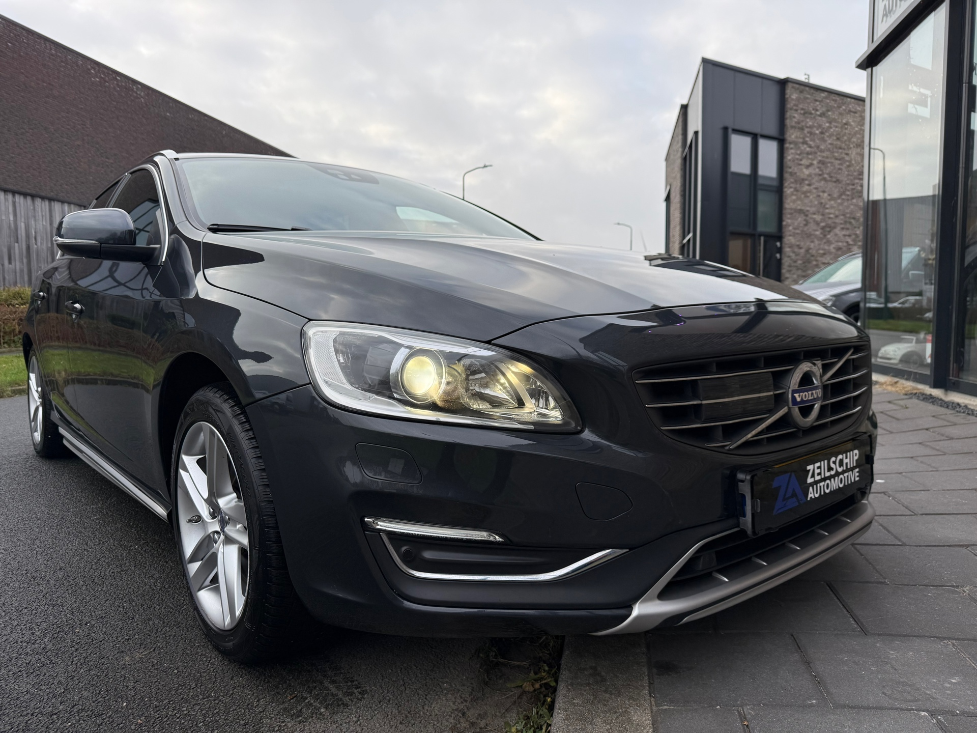 Foto van Volvo V60 Twin Engine