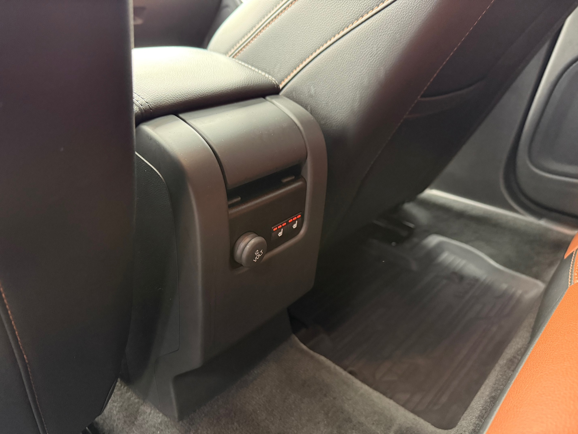 Foto van Volvo V60 Twin Engine