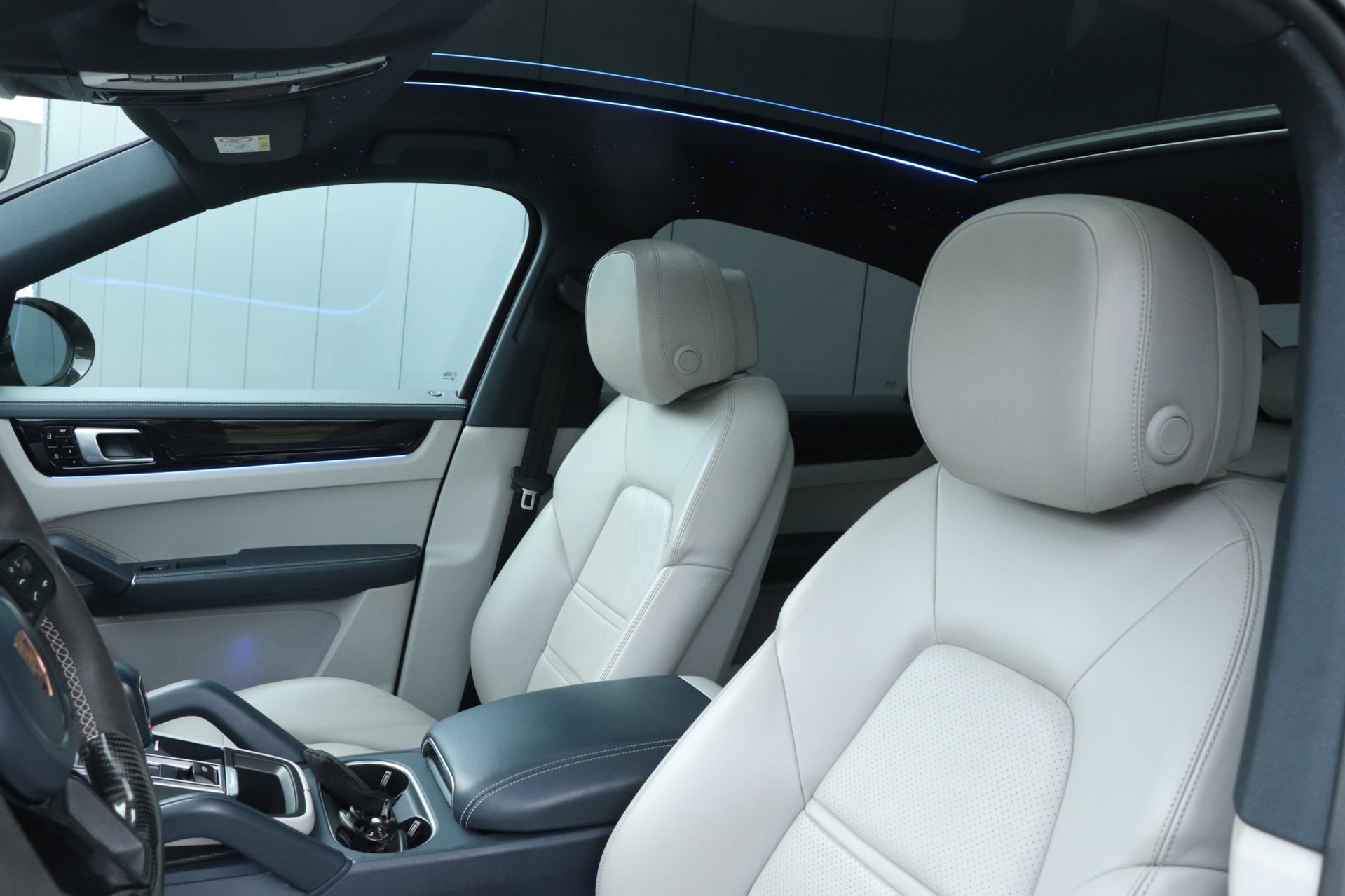 Foto van Porsche Cayenne E-hybrid