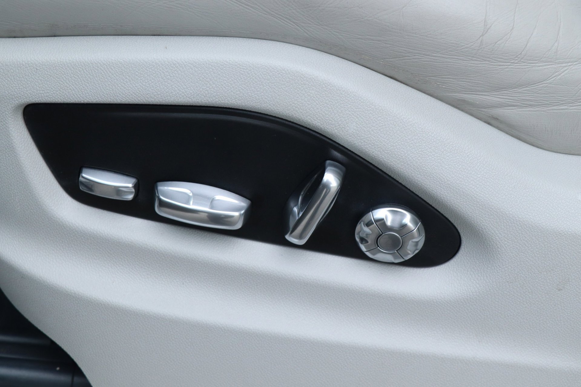 Foto van Porsche Cayenne E-hybrid