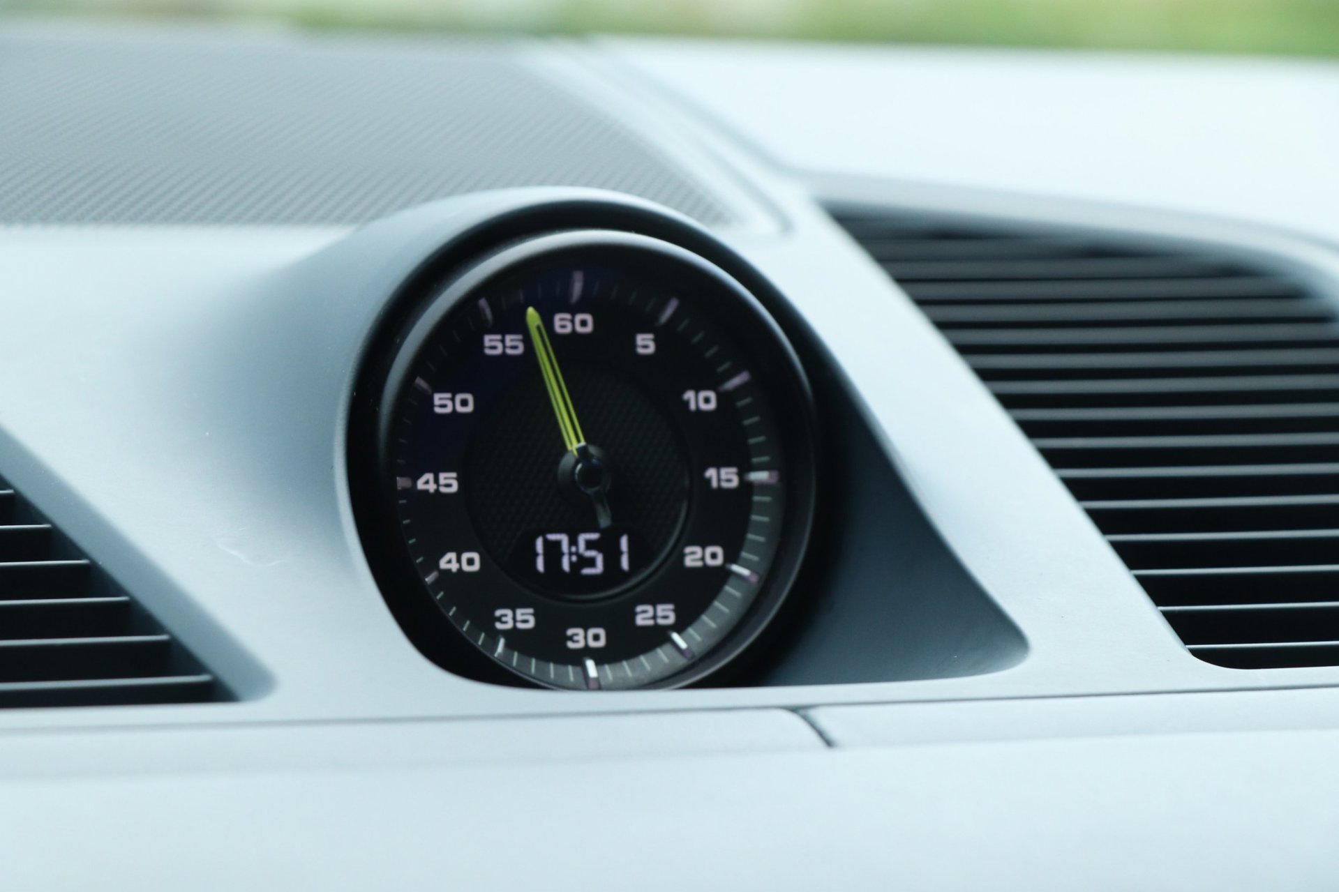 Foto van Porsche Cayenne E-hybrid