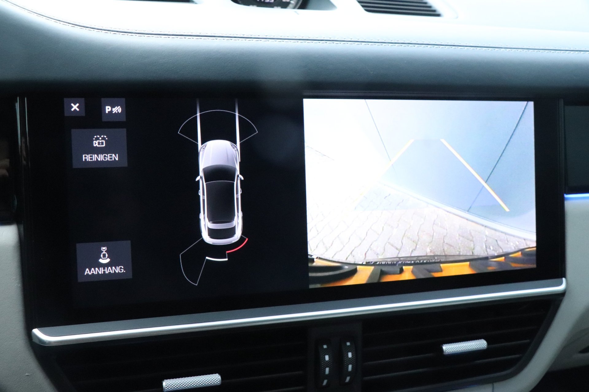 Foto van Porsche Cayenne E-hybrid