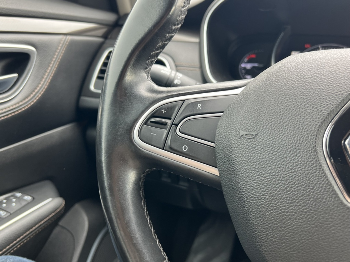 Foto van Renault Talisman Estate
