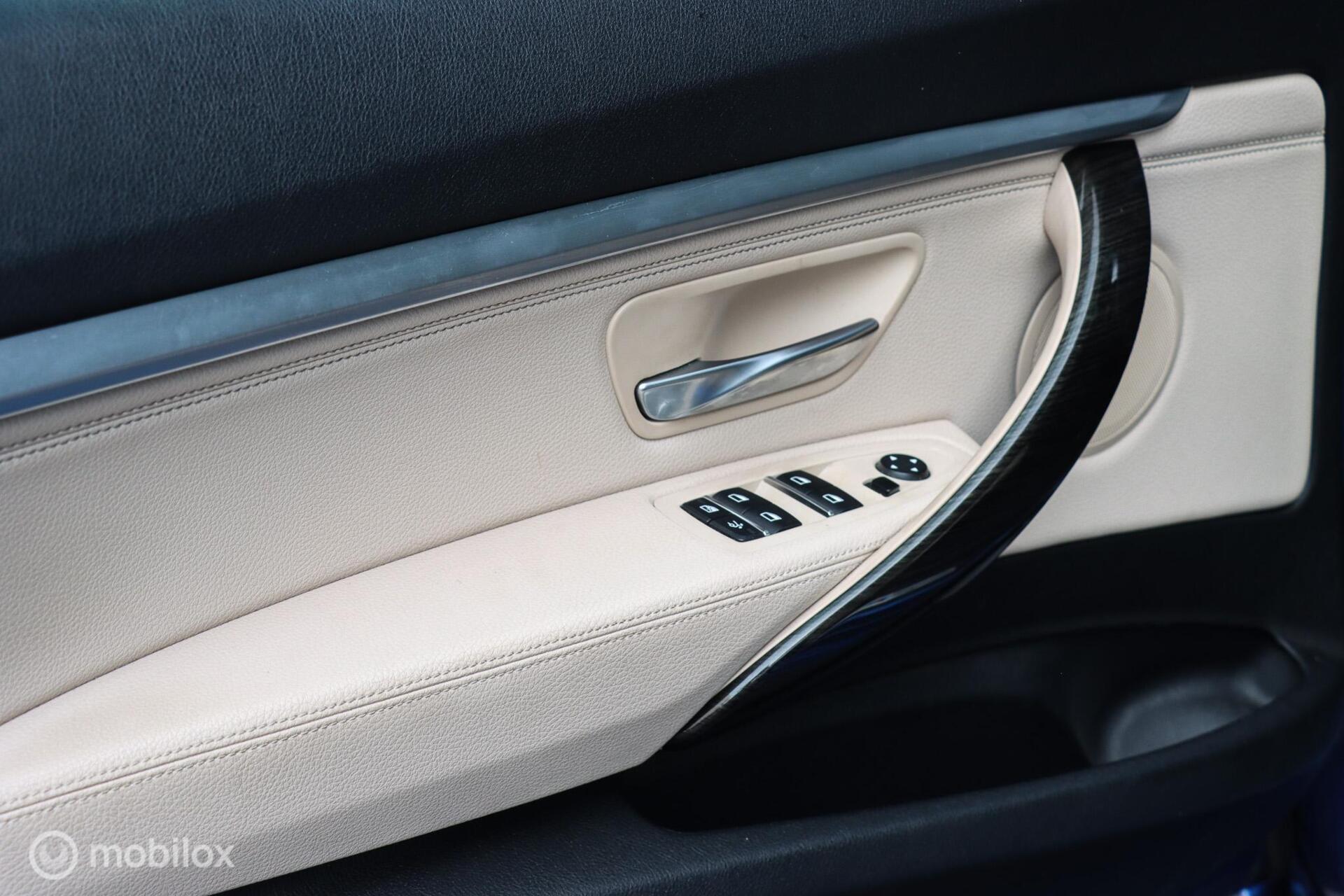 Foto van BMW 330i