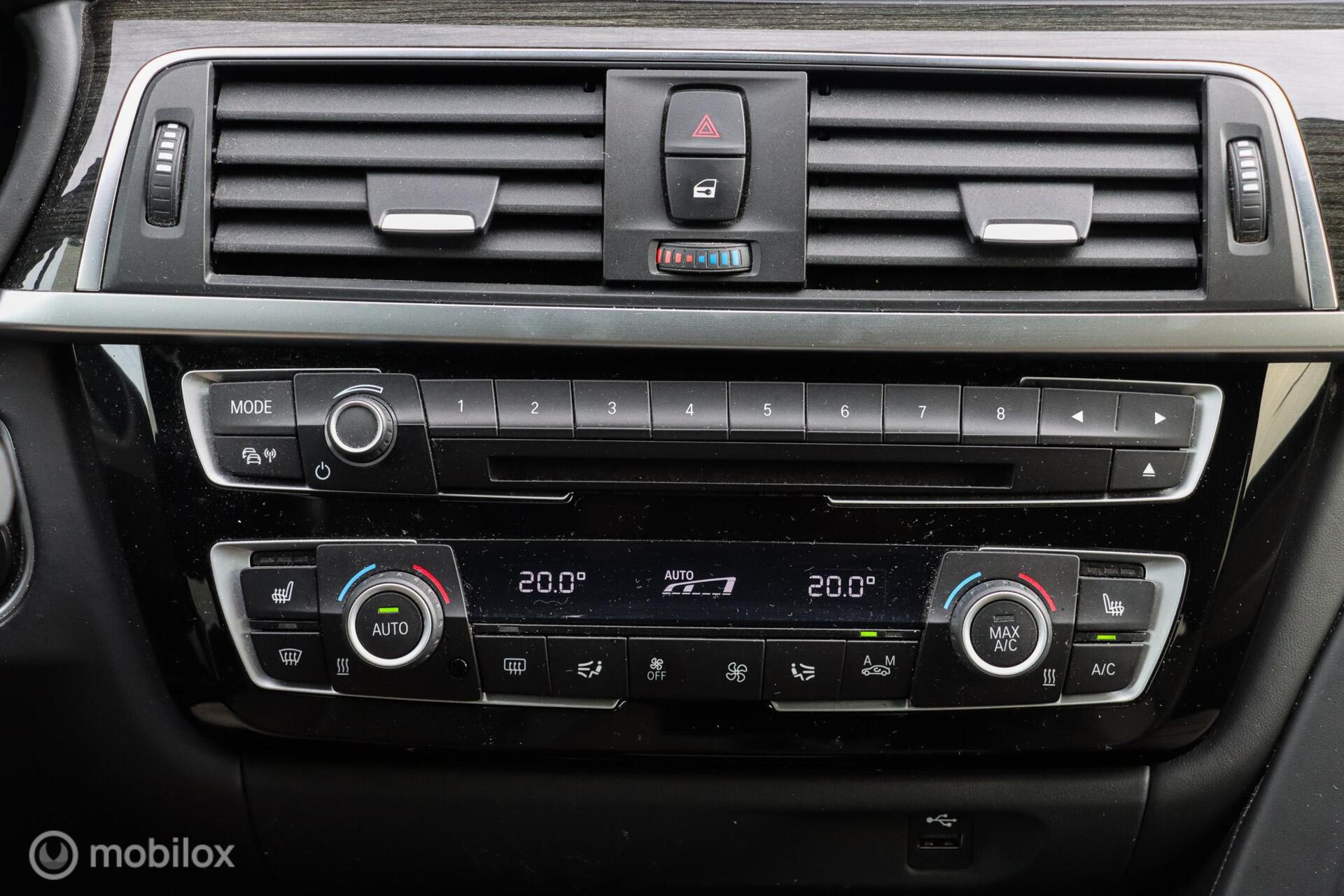 Foto van BMW 330i