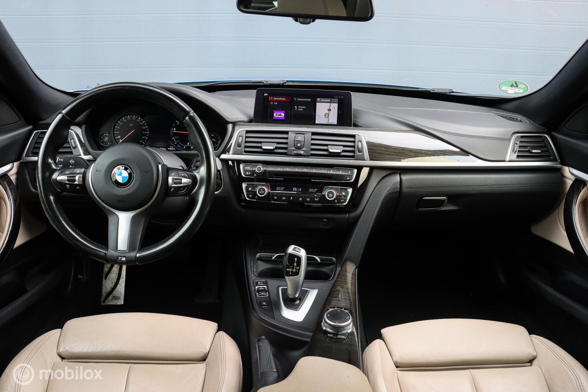 Foto van BMW 330i