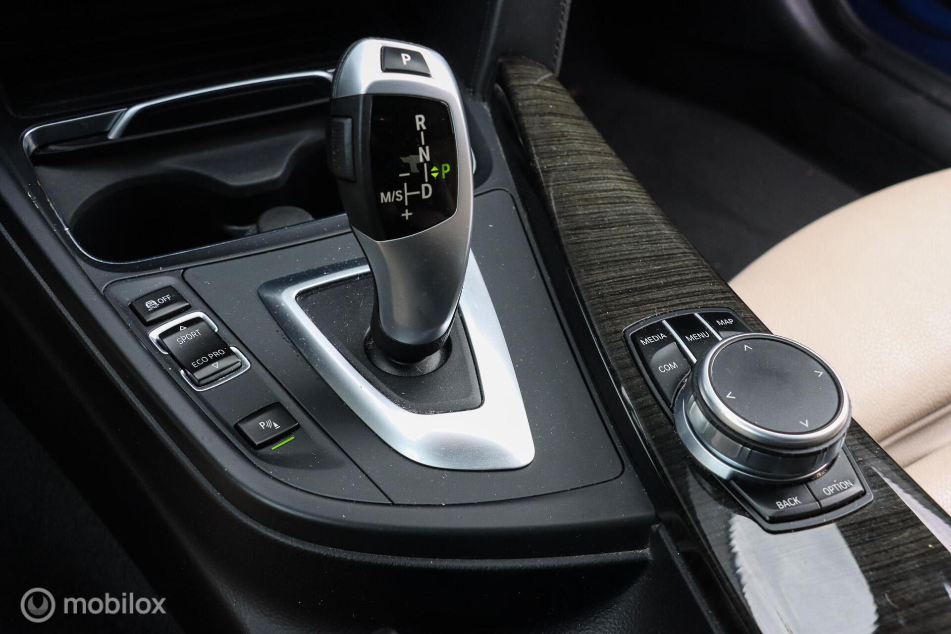 Foto van BMW 330i