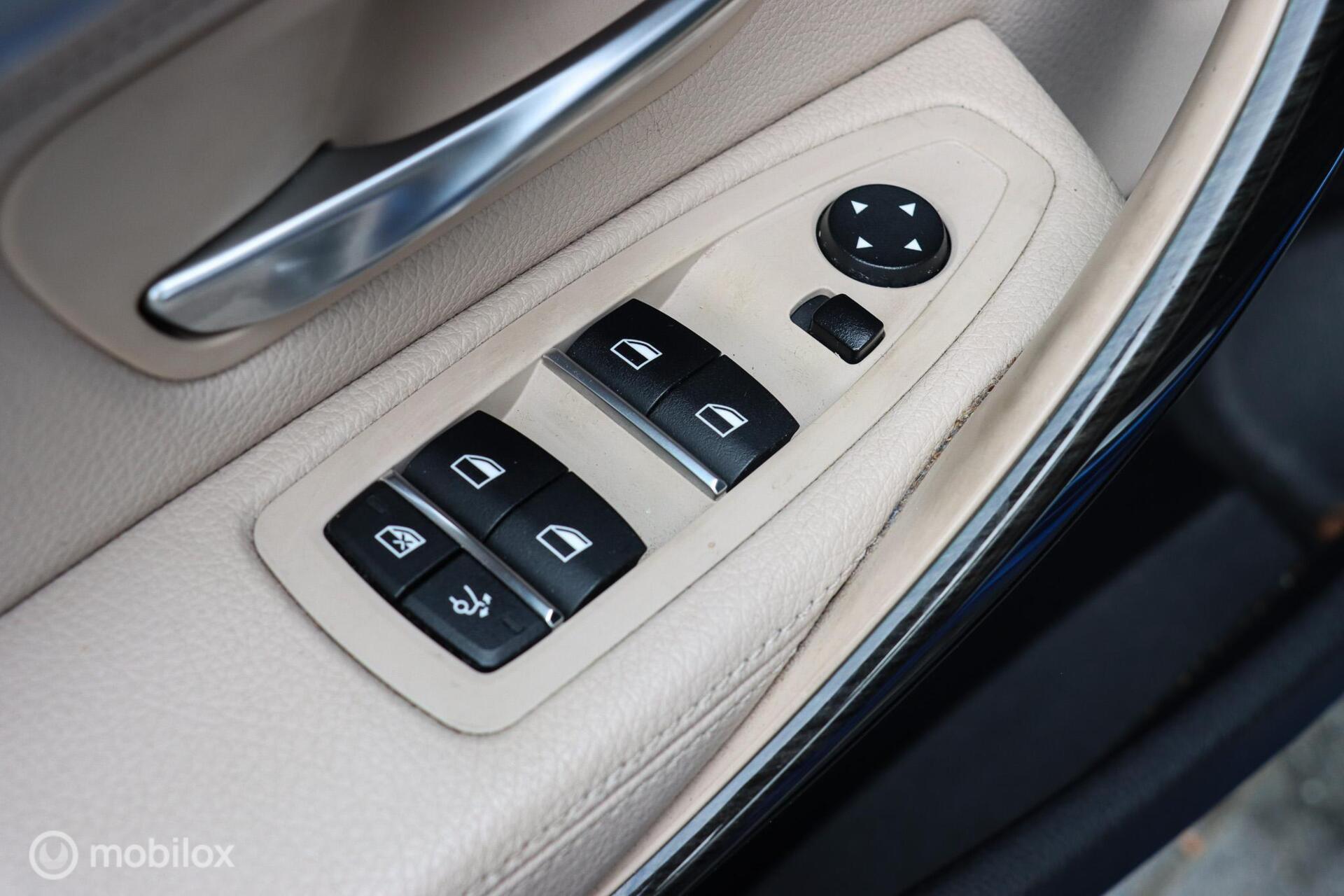 Foto van BMW 330i