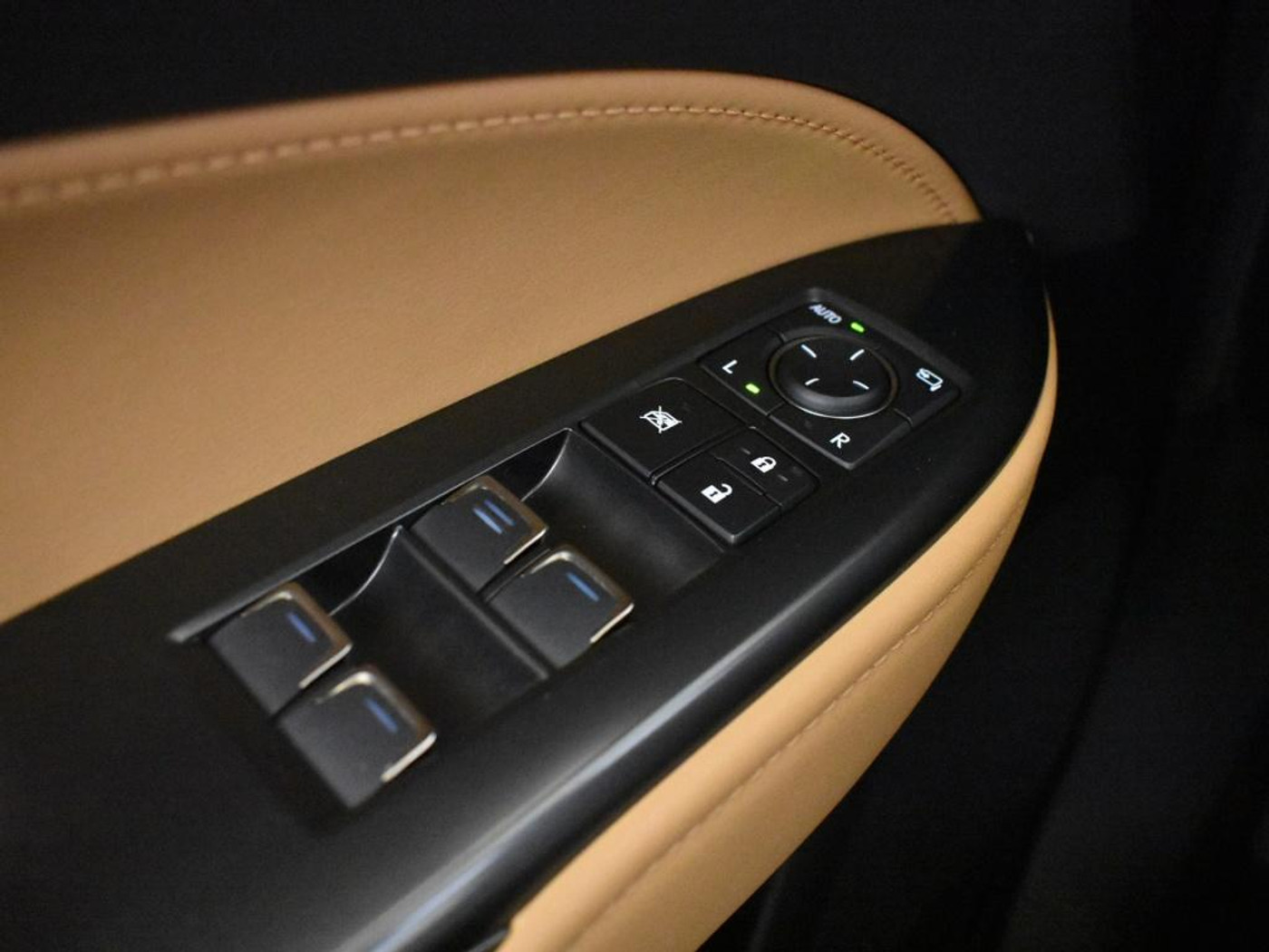 Foto van Lexus Lexus Nx350h