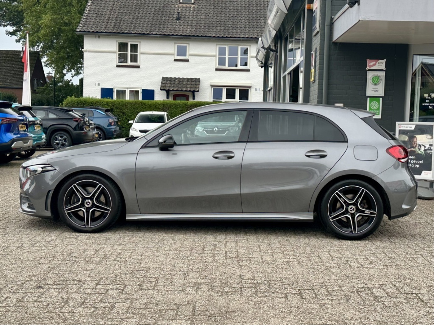 Foto van Mercedes-Benz A 220