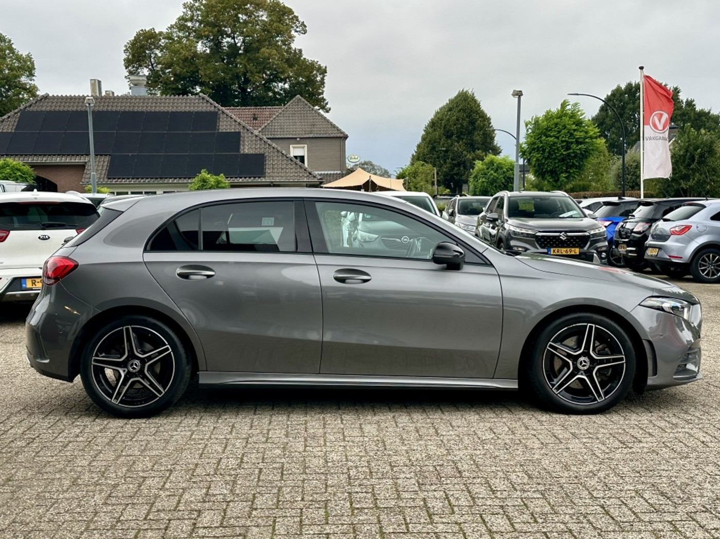 Foto van Mercedes-Benz A 220