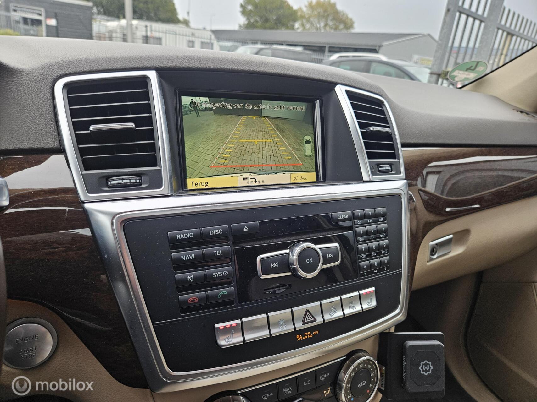 Foto van Mercedes-Benz ML 350