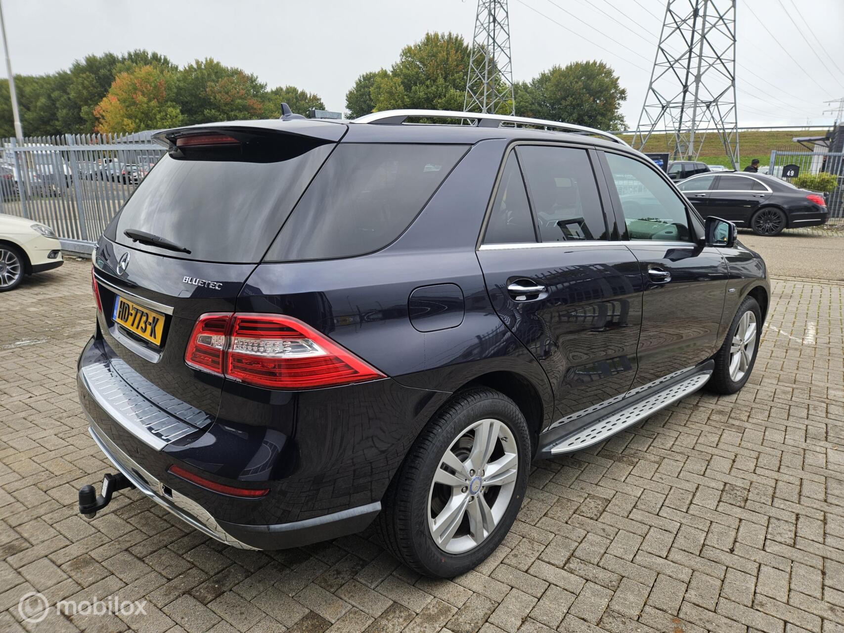 Foto van Mercedes-Benz ML 350