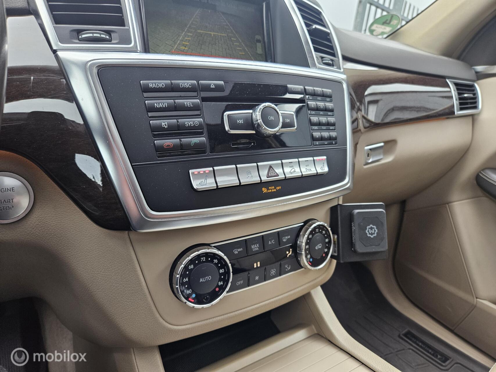 Foto van Mercedes-Benz ML 350