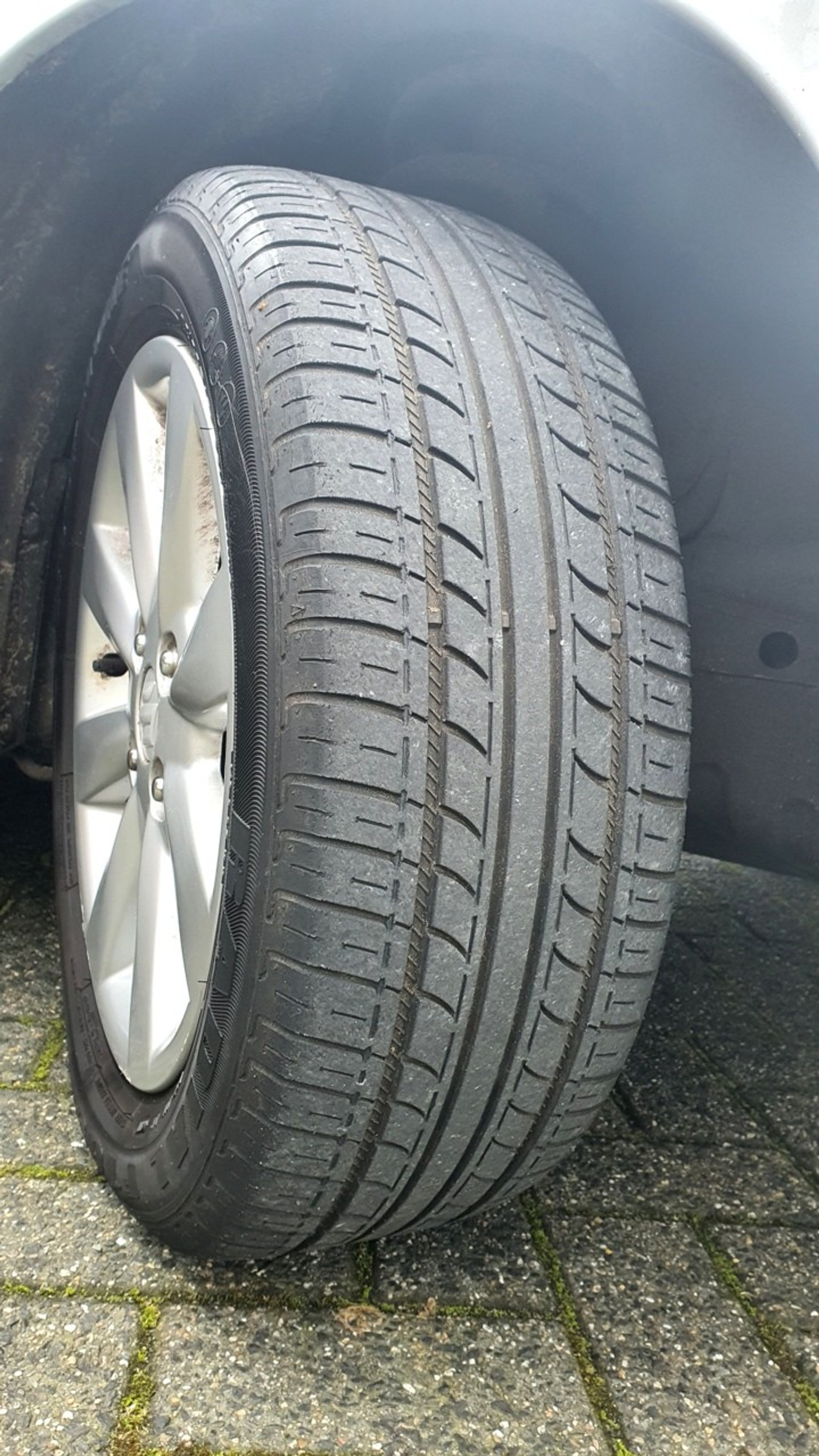 Foto van Suzuki Liana