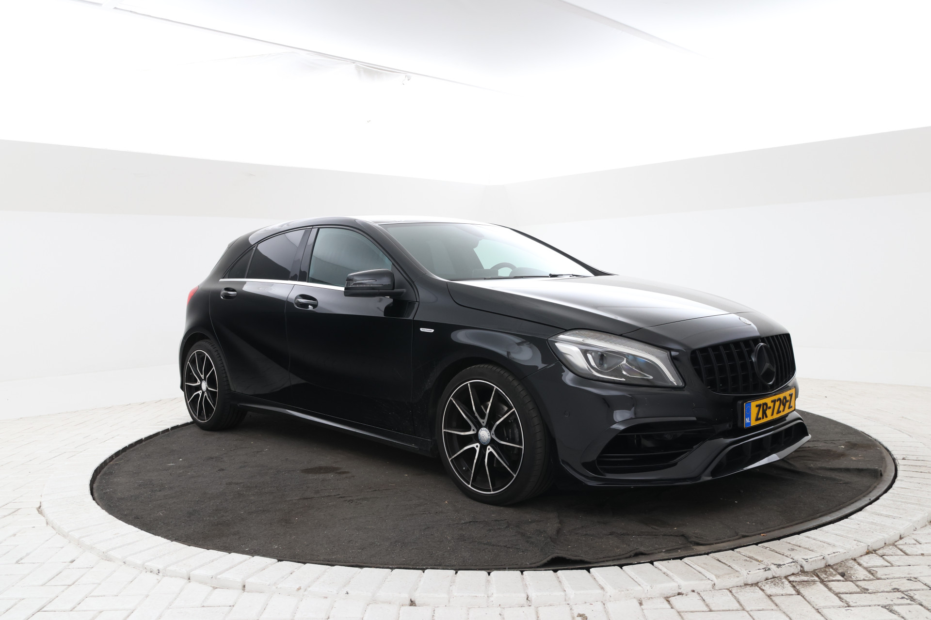 Foto van Mercedes-Benz A 180
